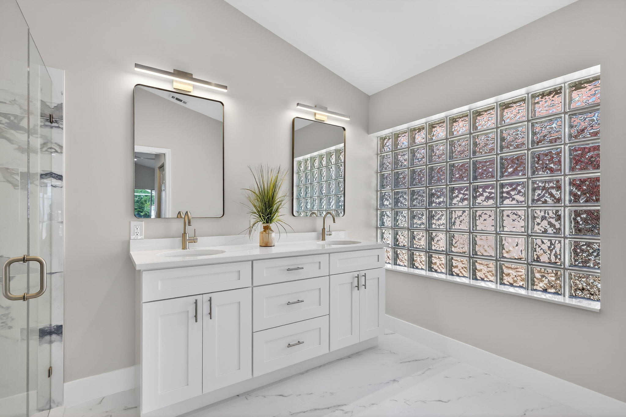 CHARTER CLUB AT MARTIN DOWNS - Residential