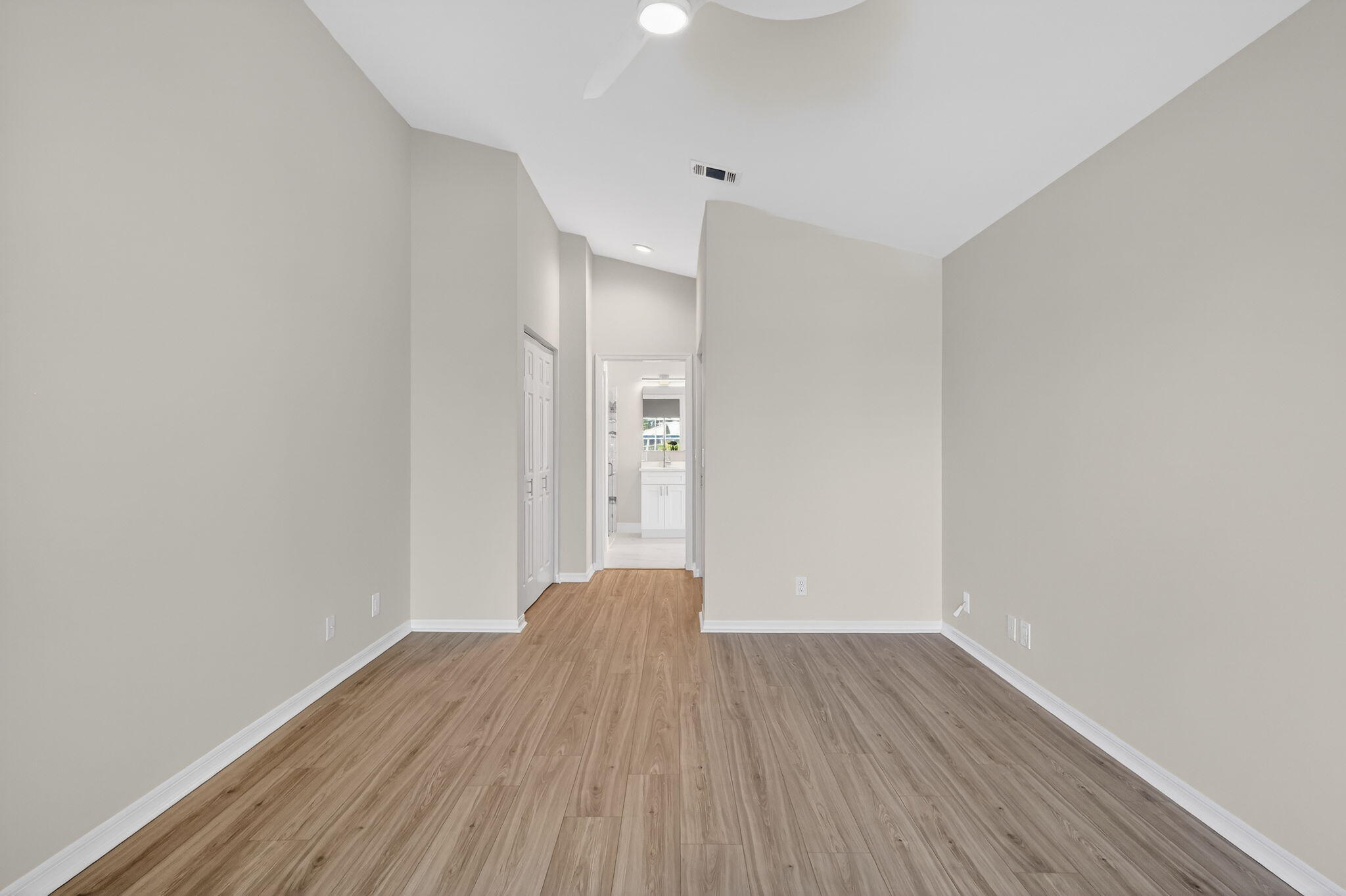 CHARTER CLUB AT MARTIN DOWNS - Residential