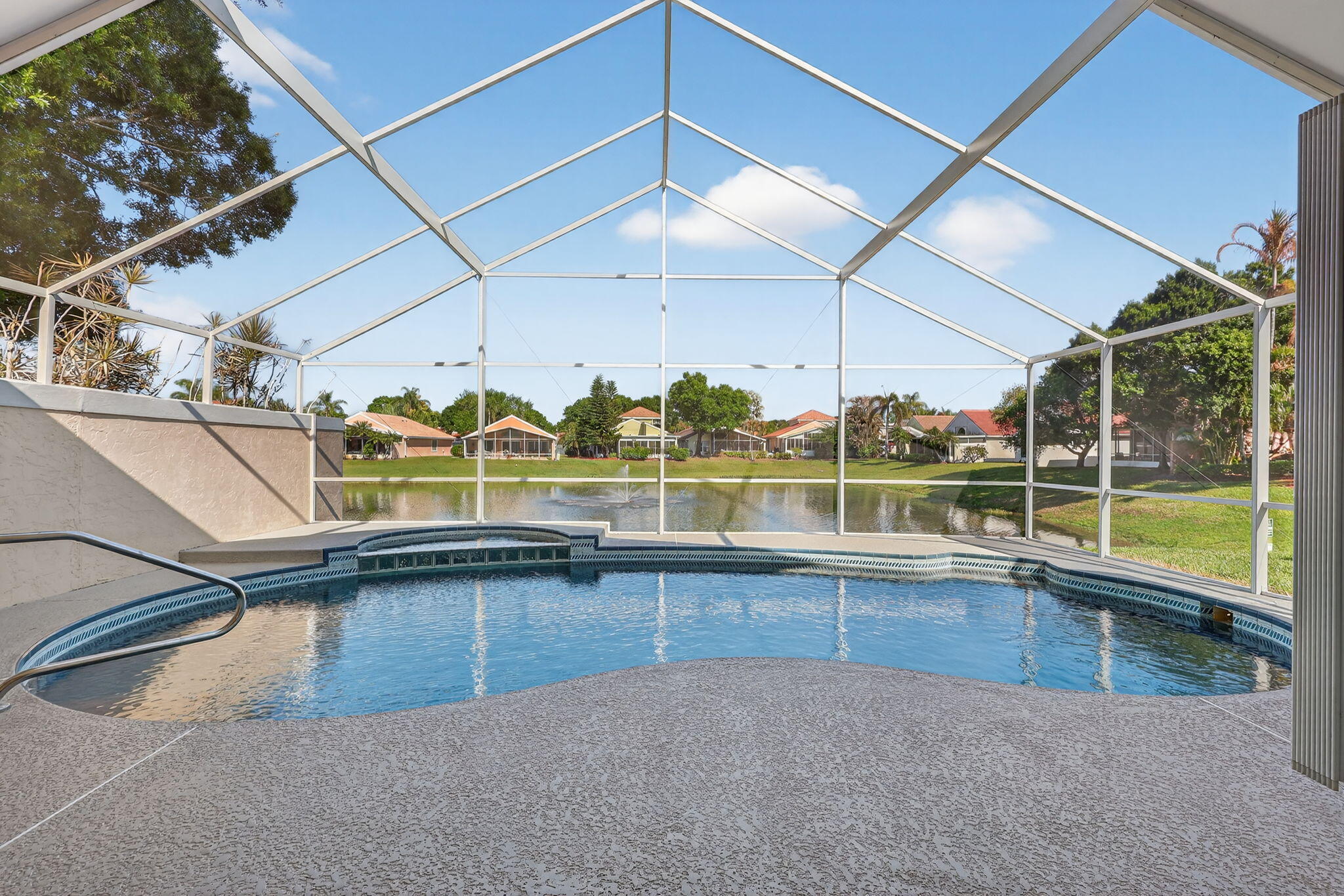 CHARTER CLUB AT MARTIN DOWNS - Residential