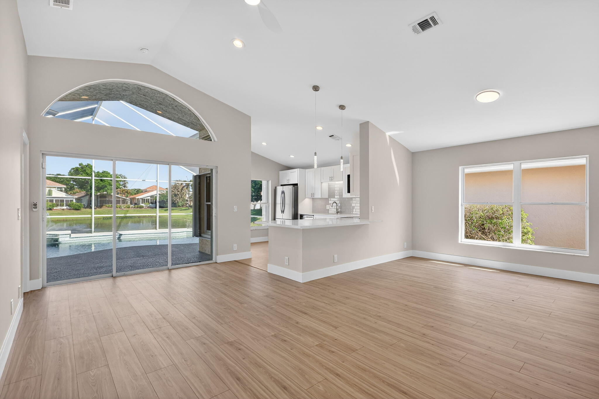 CHARTER CLUB AT MARTIN DOWNS - Residential