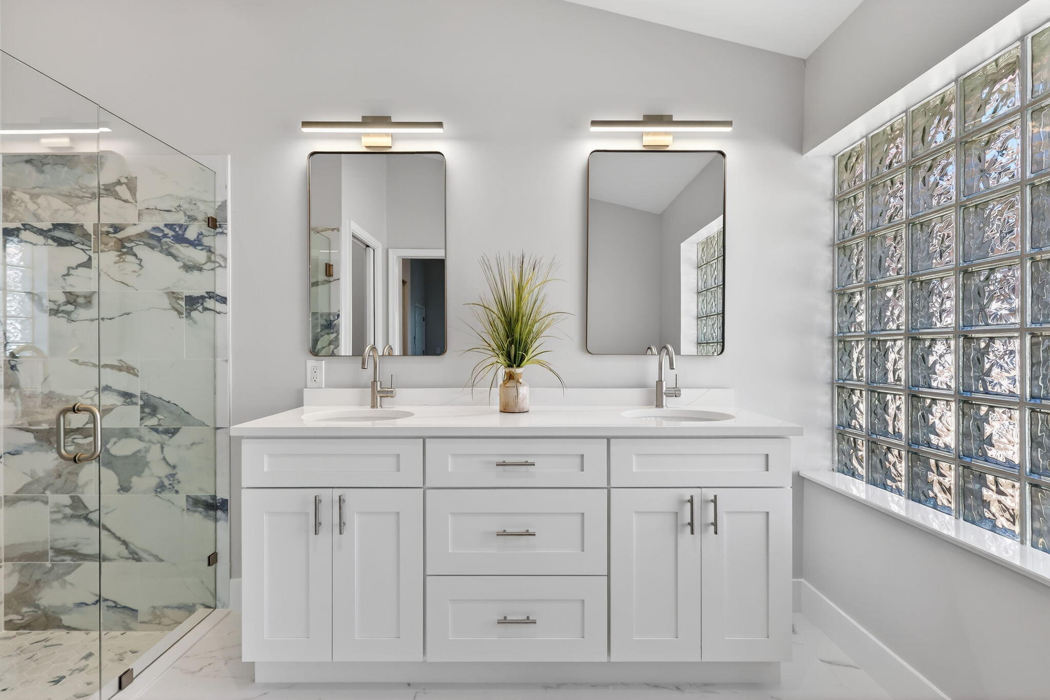 CHARTER CLUB AT MARTIN DOWNS - Residential