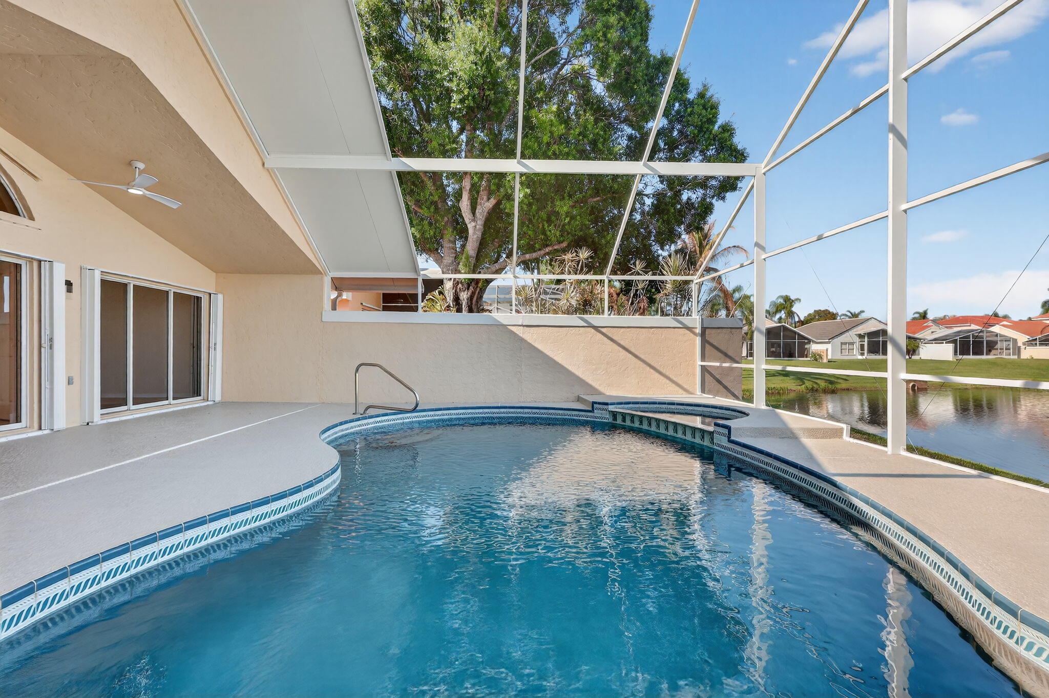 CHARTER CLUB AT MARTIN DOWNS - Residential