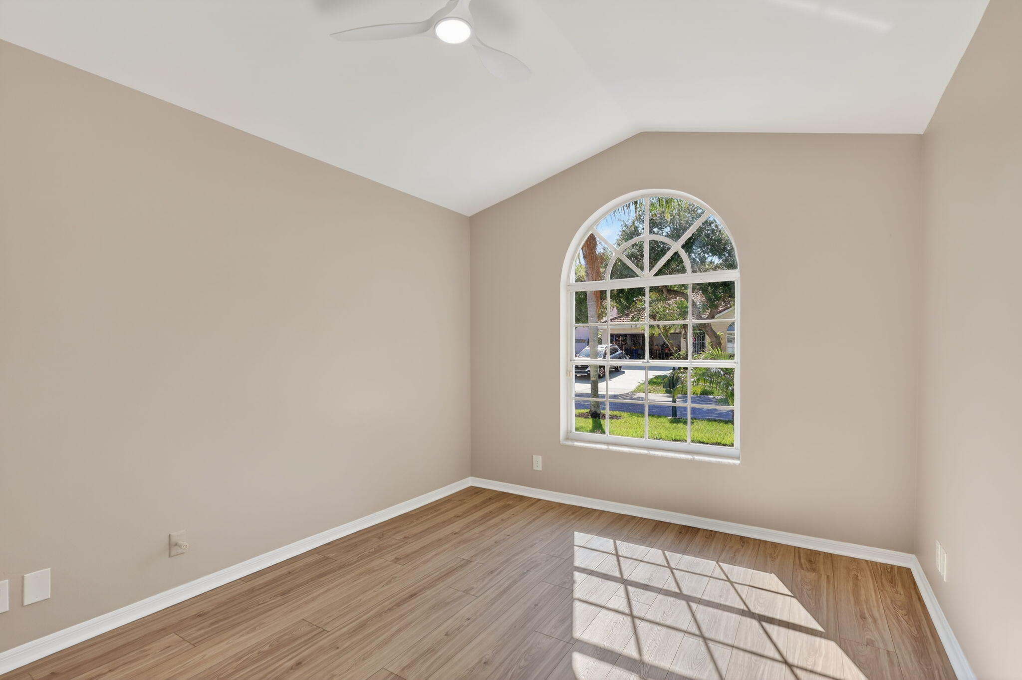 CHARTER CLUB AT MARTIN DOWNS - Residential