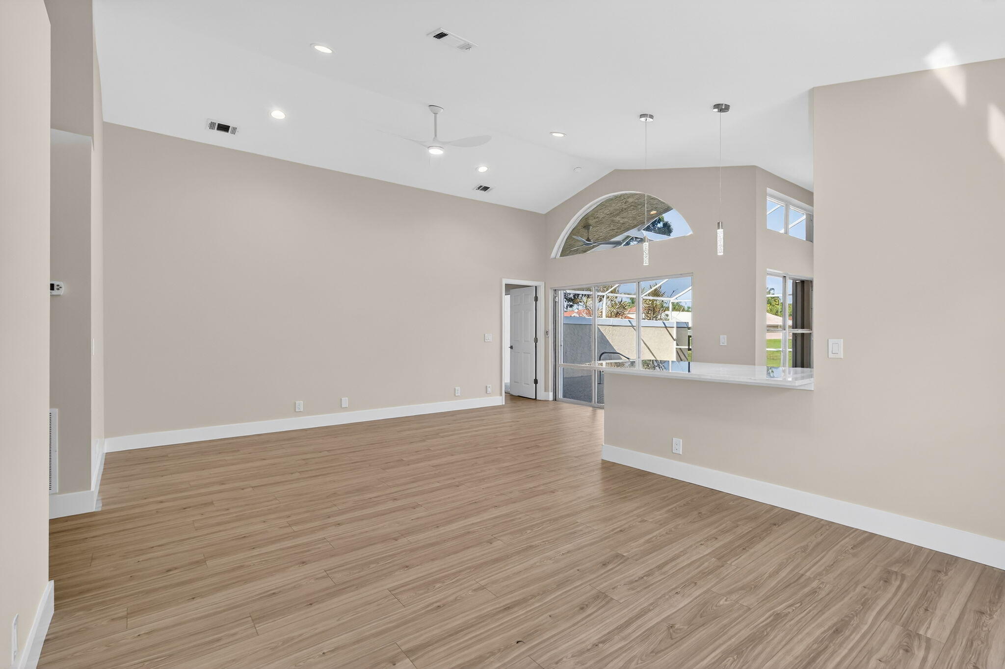 CHARTER CLUB AT MARTIN DOWNS - Residential