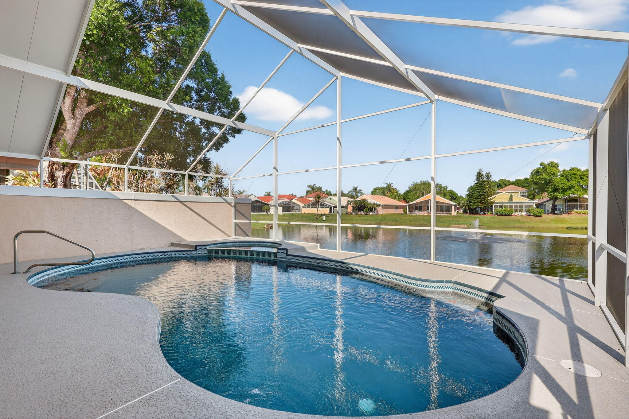 CHARTER CLUB AT MARTIN DOWNS - Residential