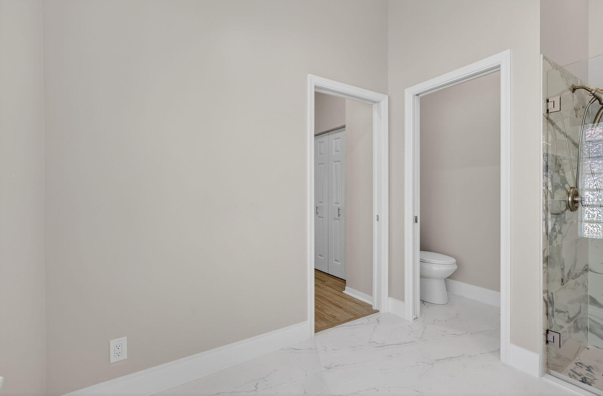 CHARTER CLUB AT MARTIN DOWNS - Residential