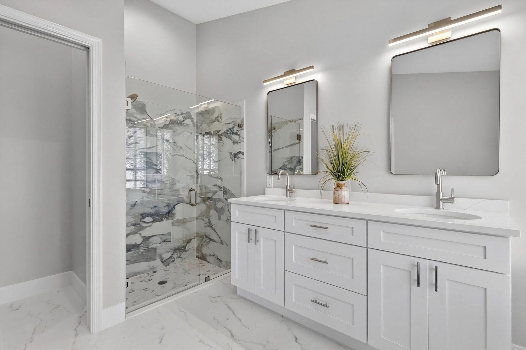 CHARTER CLUB AT MARTIN DOWNS - Residential