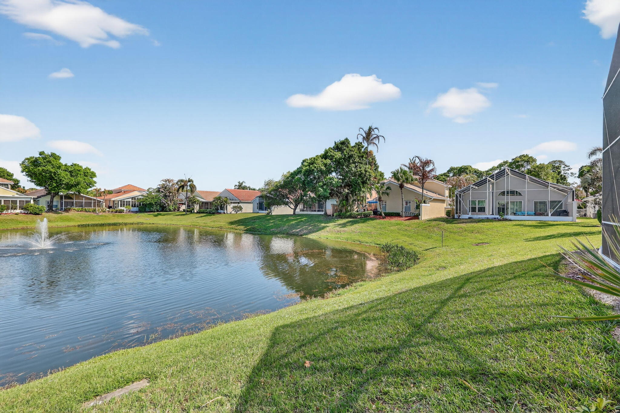 CHARTER CLUB AT MARTIN DOWNS - Residential