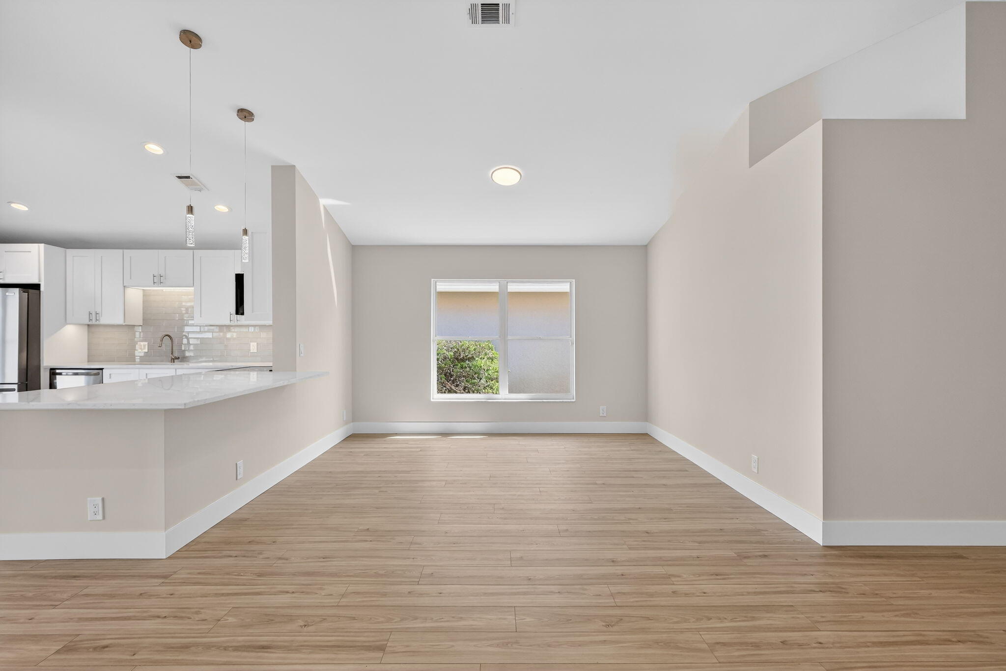 CHARTER CLUB AT MARTIN DOWNS - Residential