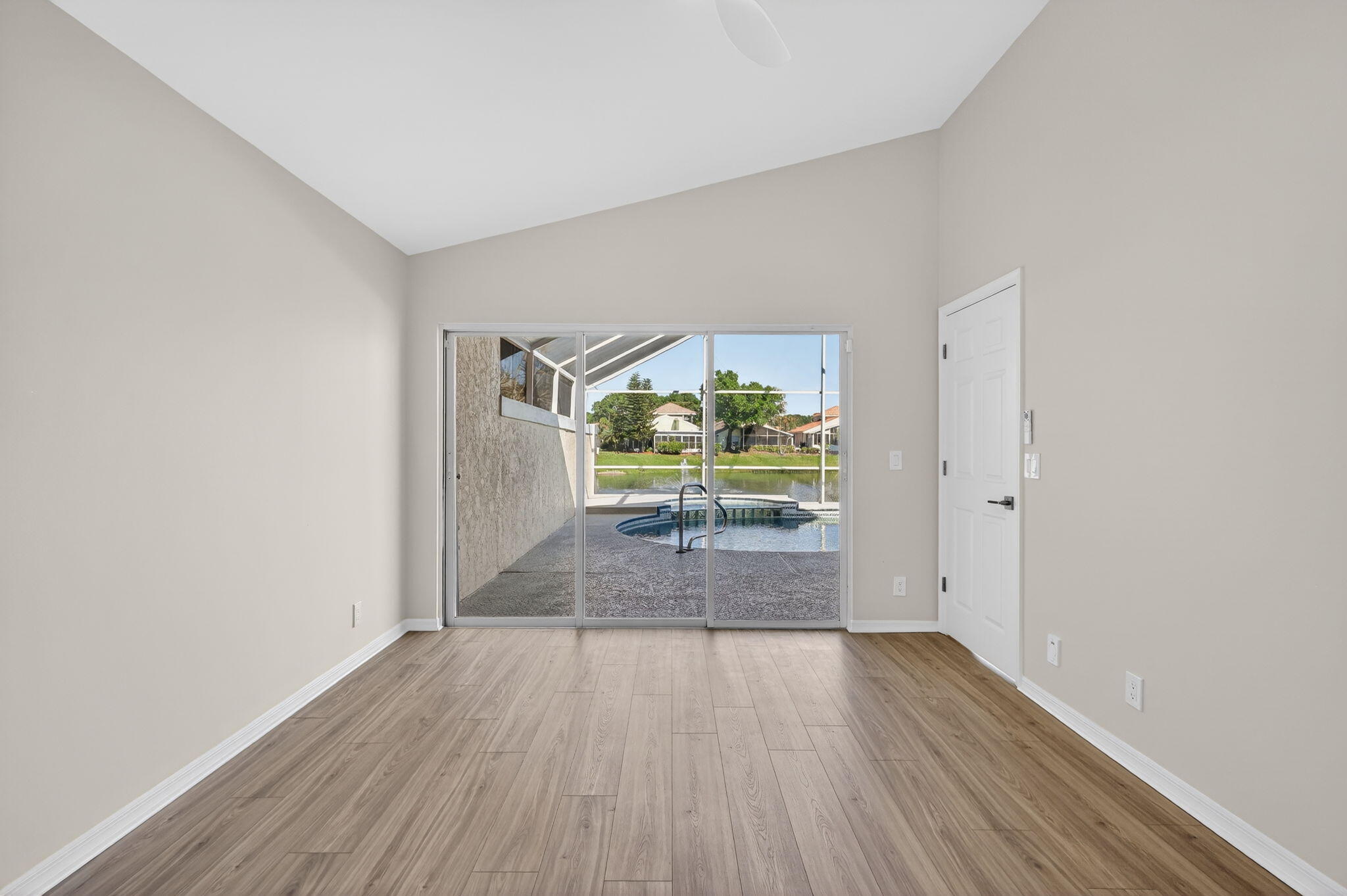 CHARTER CLUB AT MARTIN DOWNS - Residential