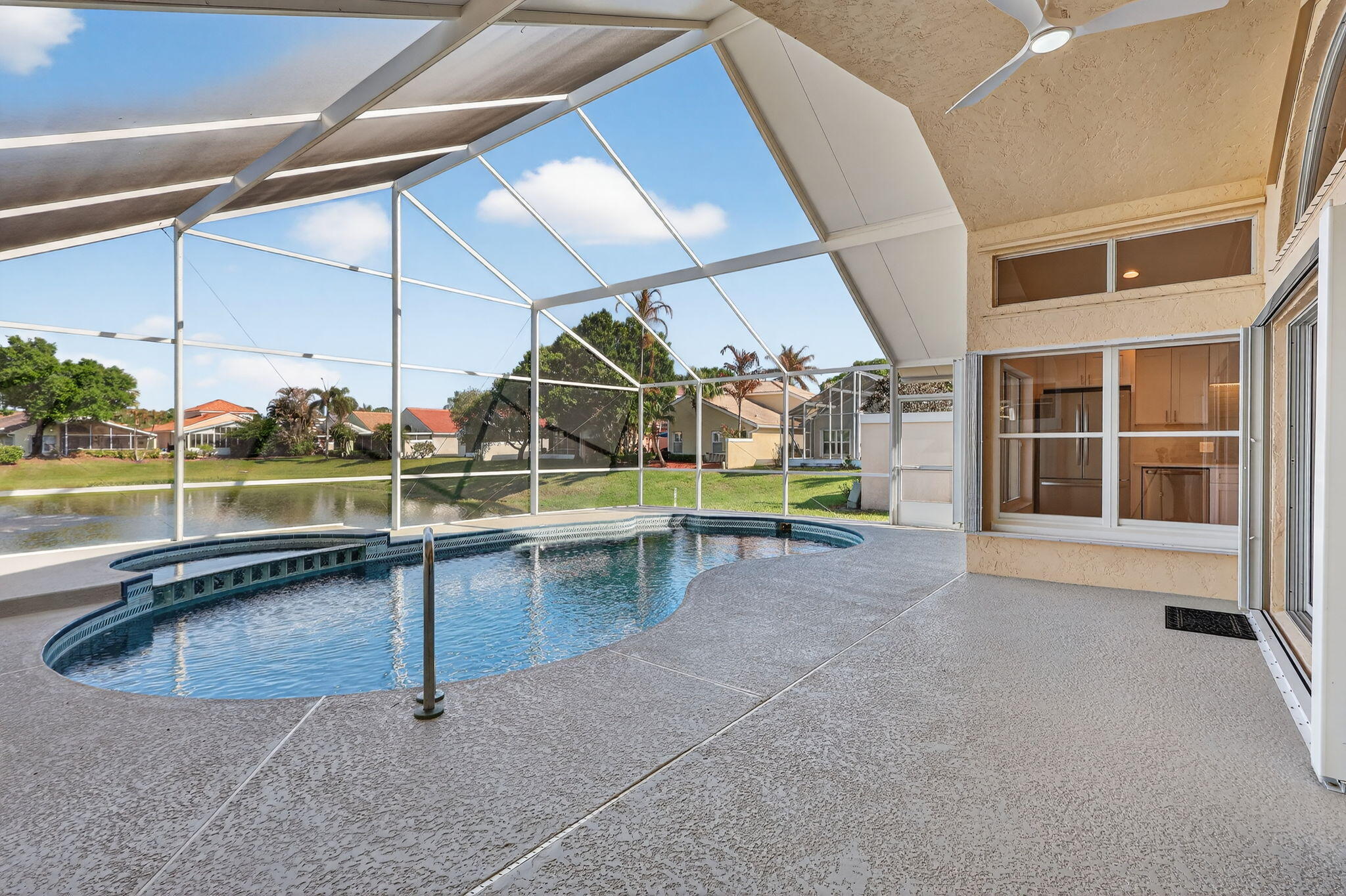 CHARTER CLUB AT MARTIN DOWNS - Residential