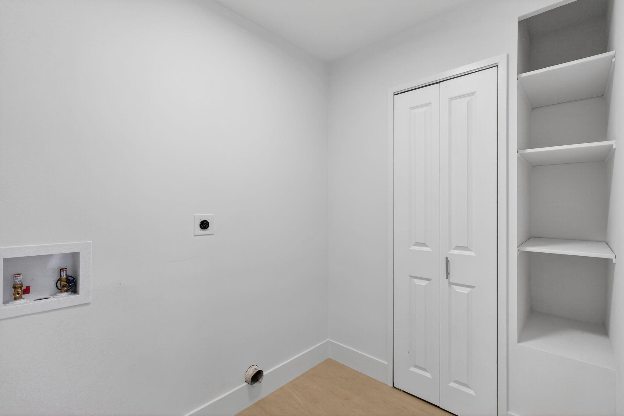 CHARTER CLUB AT MARTIN DOWNS - Residential