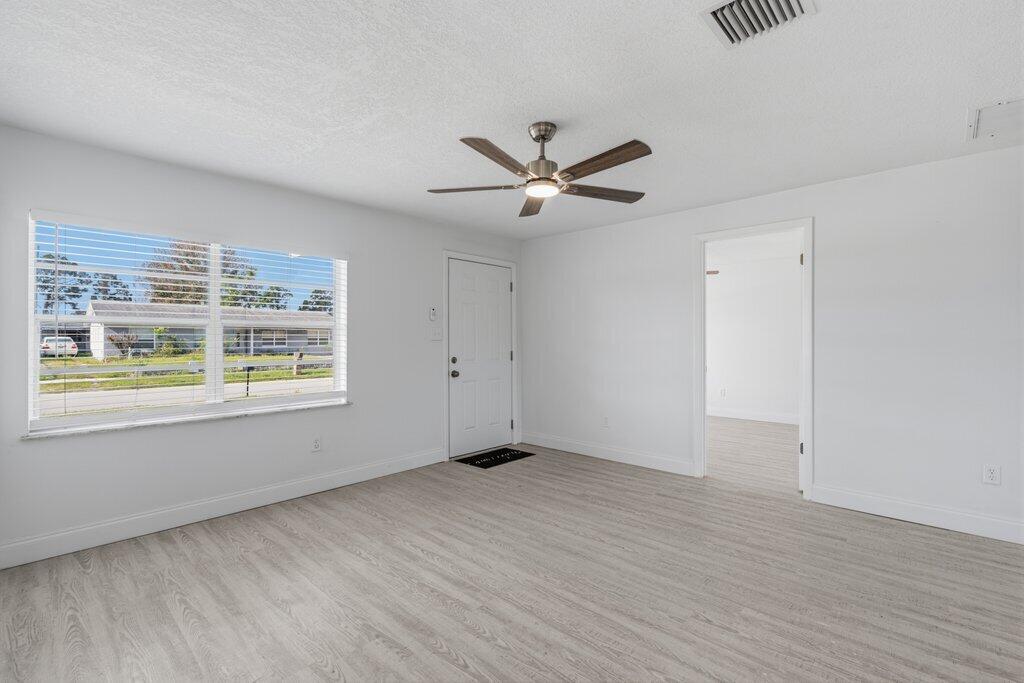 SHERATON PLAZA UNIT 2 REPLAT - Residential