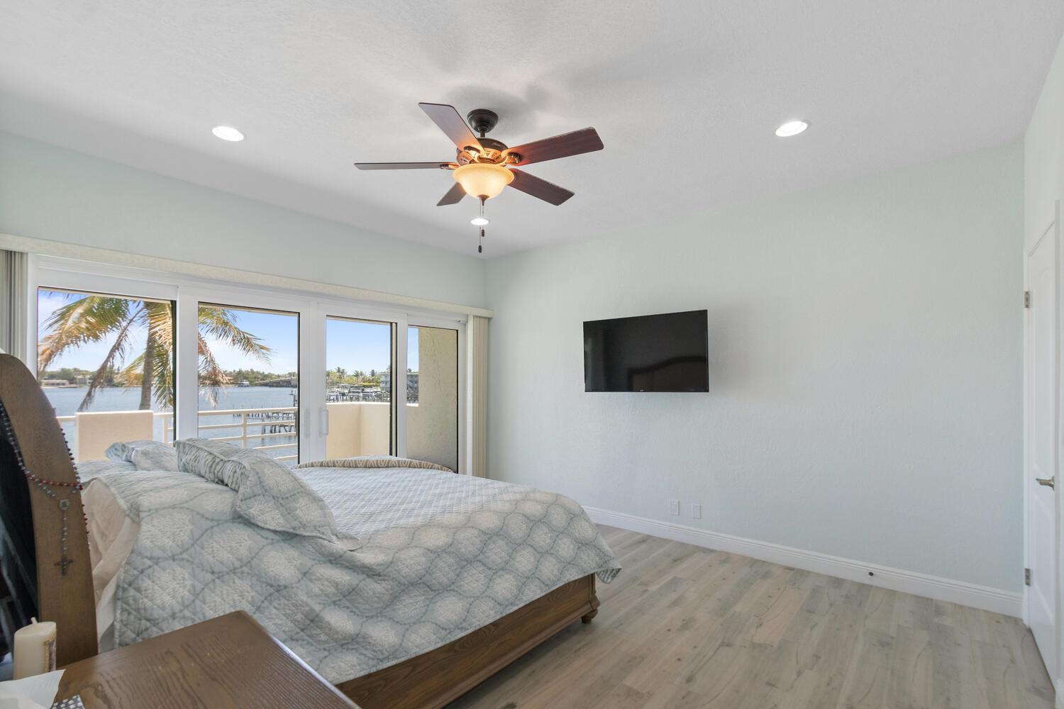 Coconut Cove of Lantana - Residential Lease