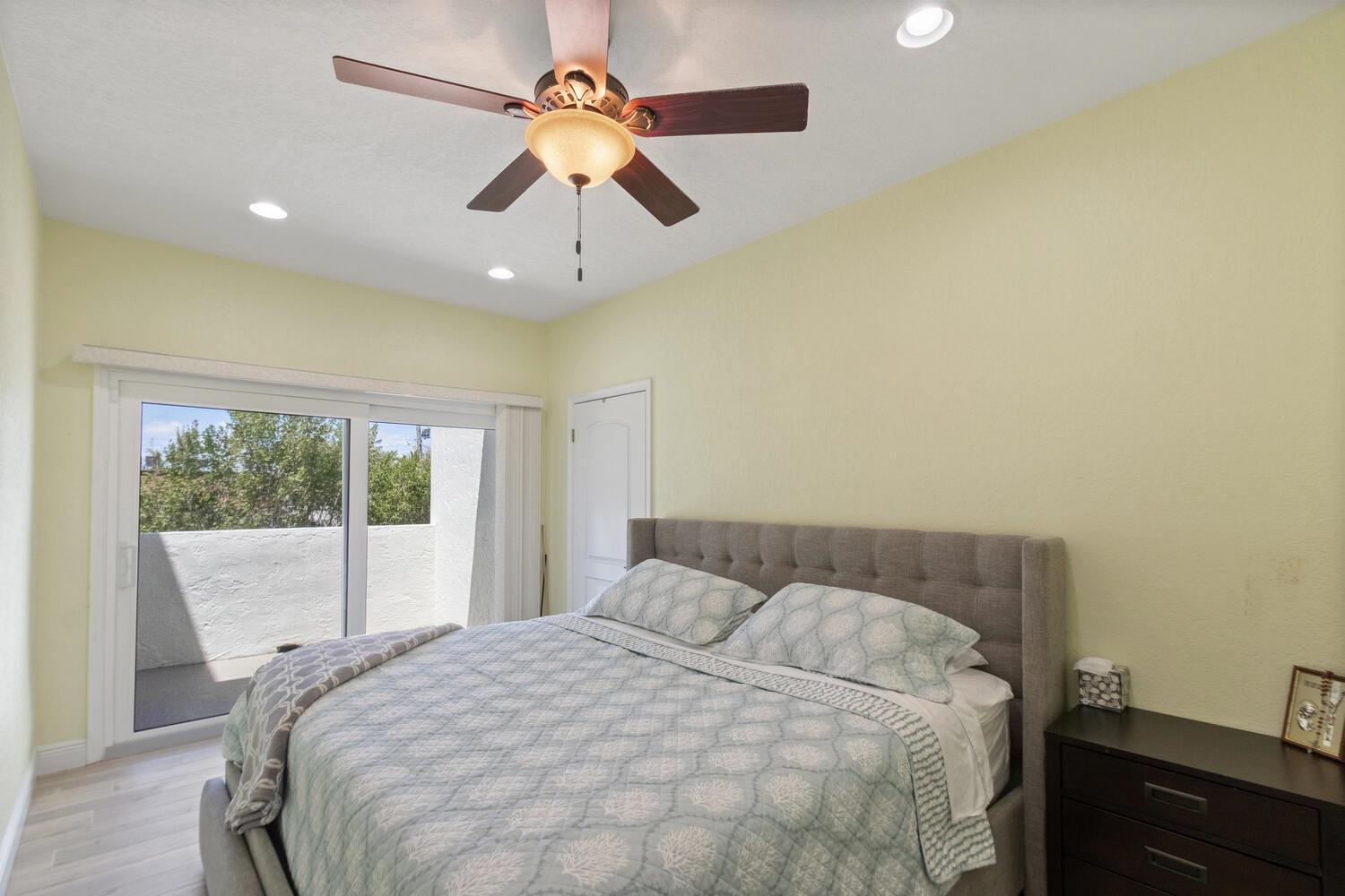 Coconut Cove of Lantana - Residential Lease