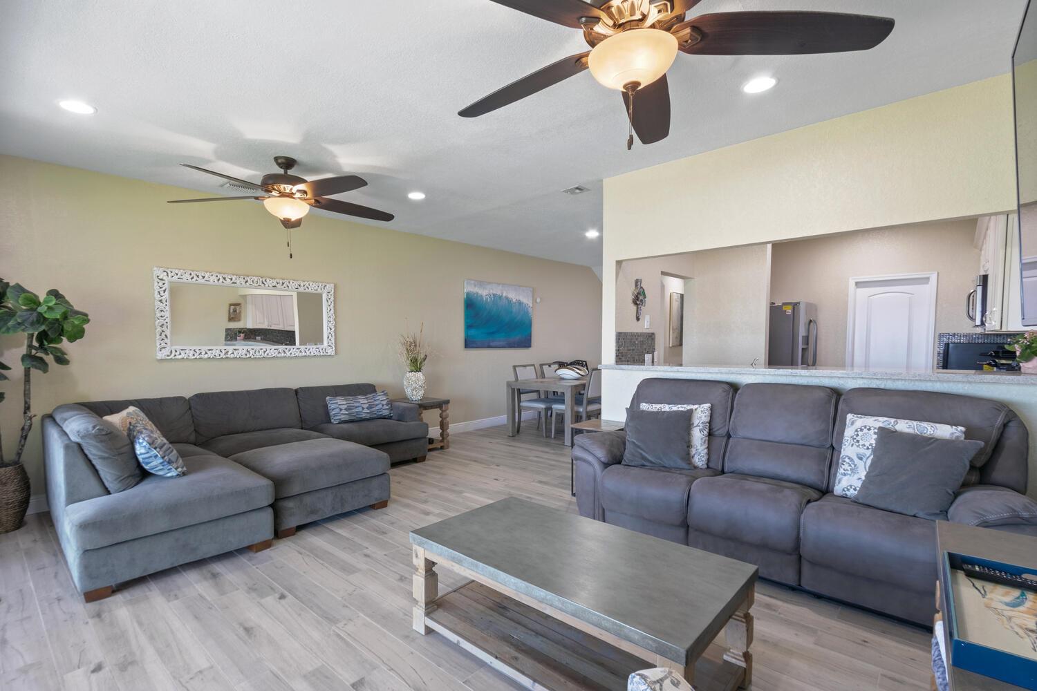 Coconut Cove of Lantana - Residential Lease