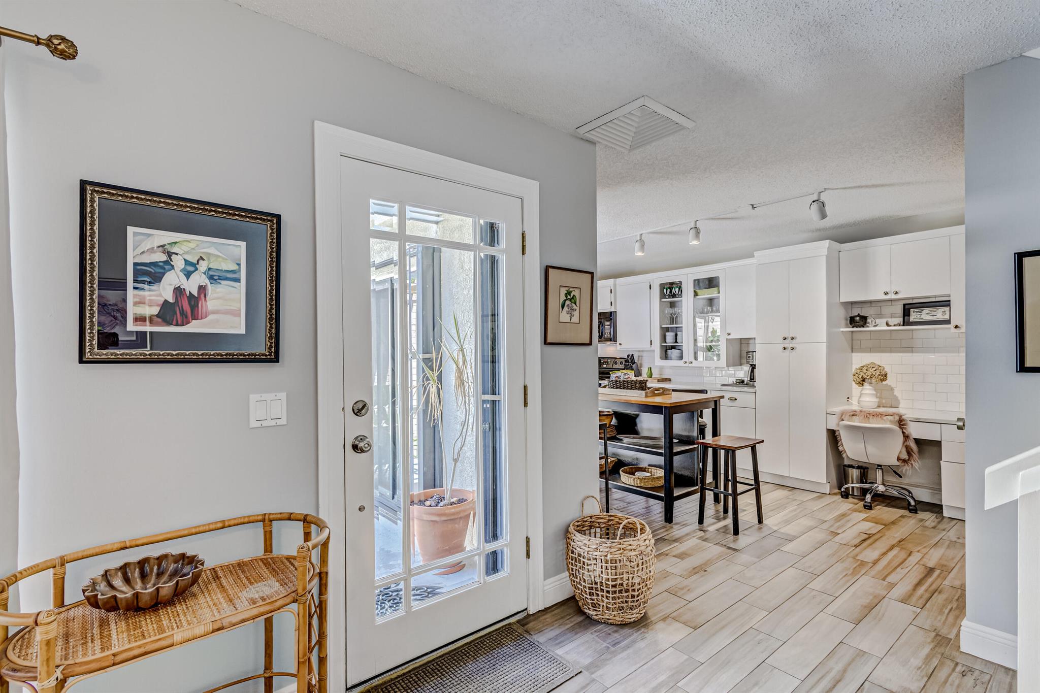 GLENWOOD TWNHS - Residential Lease