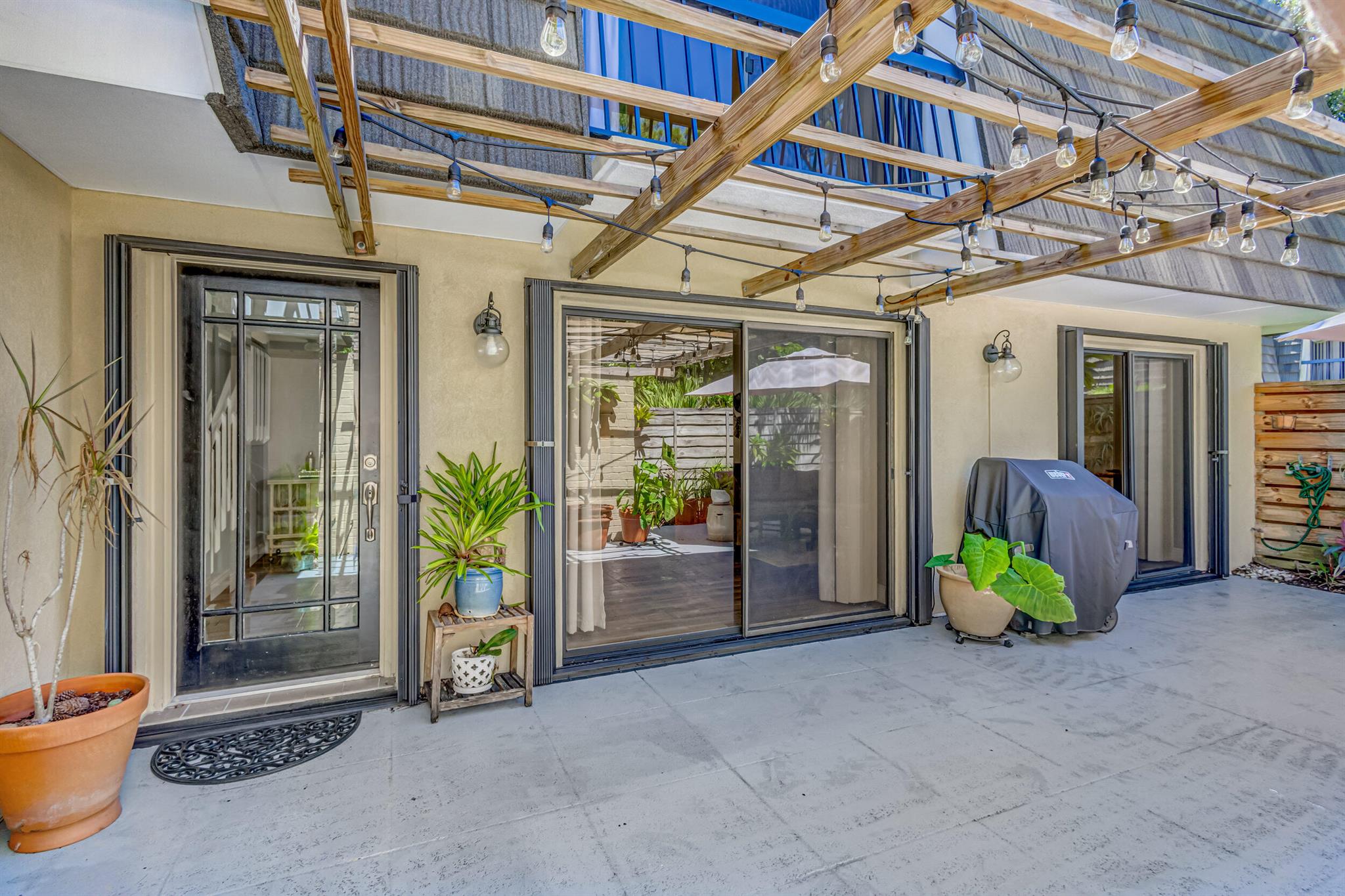 GLENWOOD TWNHS - Residential Lease