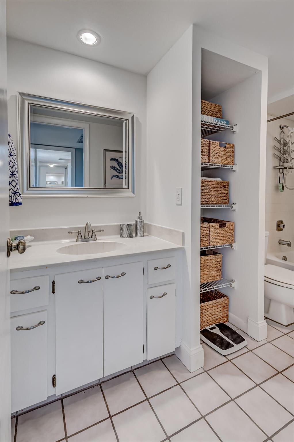 GLENWOOD TWNHS - Residential Lease