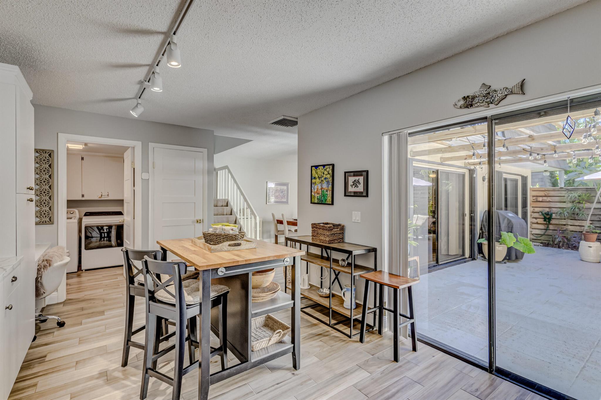 GLENWOOD TWNHS - Residential Lease