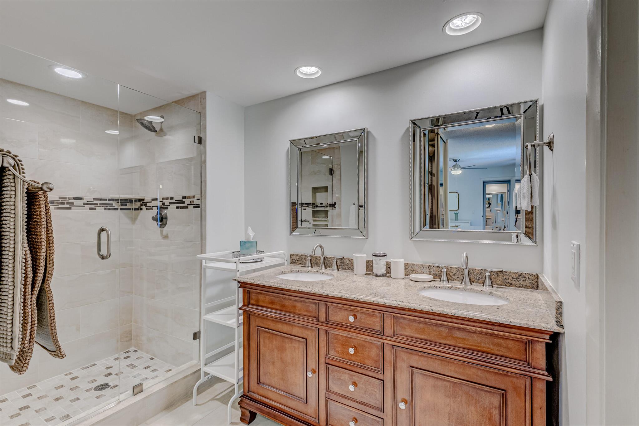 GLENWOOD TWNHS - Residential Lease