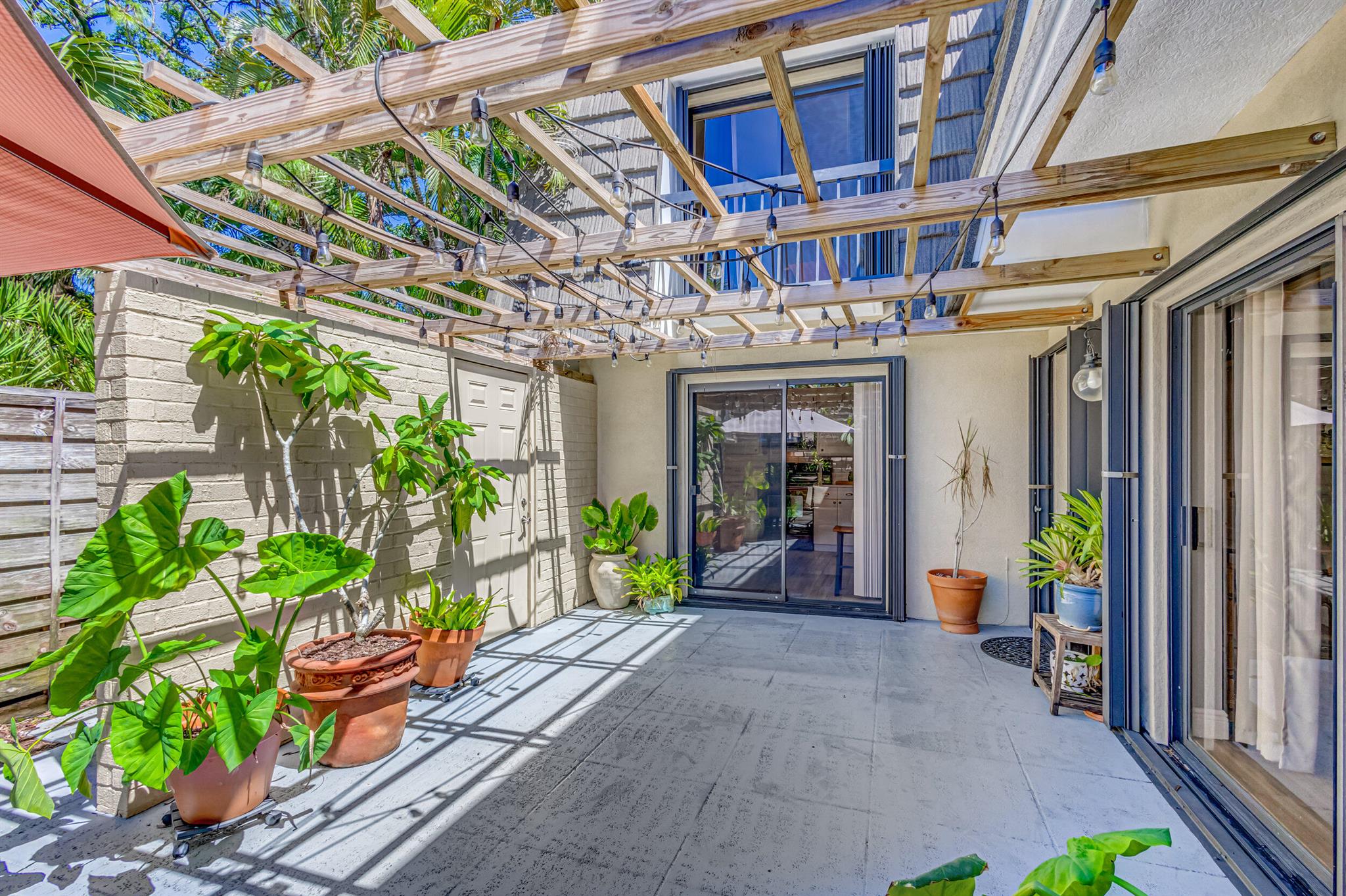 GLENWOOD TWNHS - Residential Lease