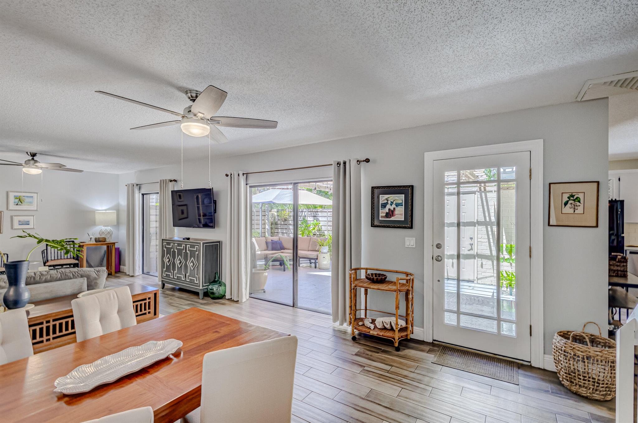 GLENWOOD TWNHS - Residential Lease