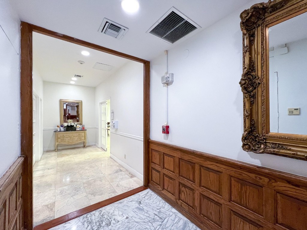 The Alexander Towers Cond - Residential Lease