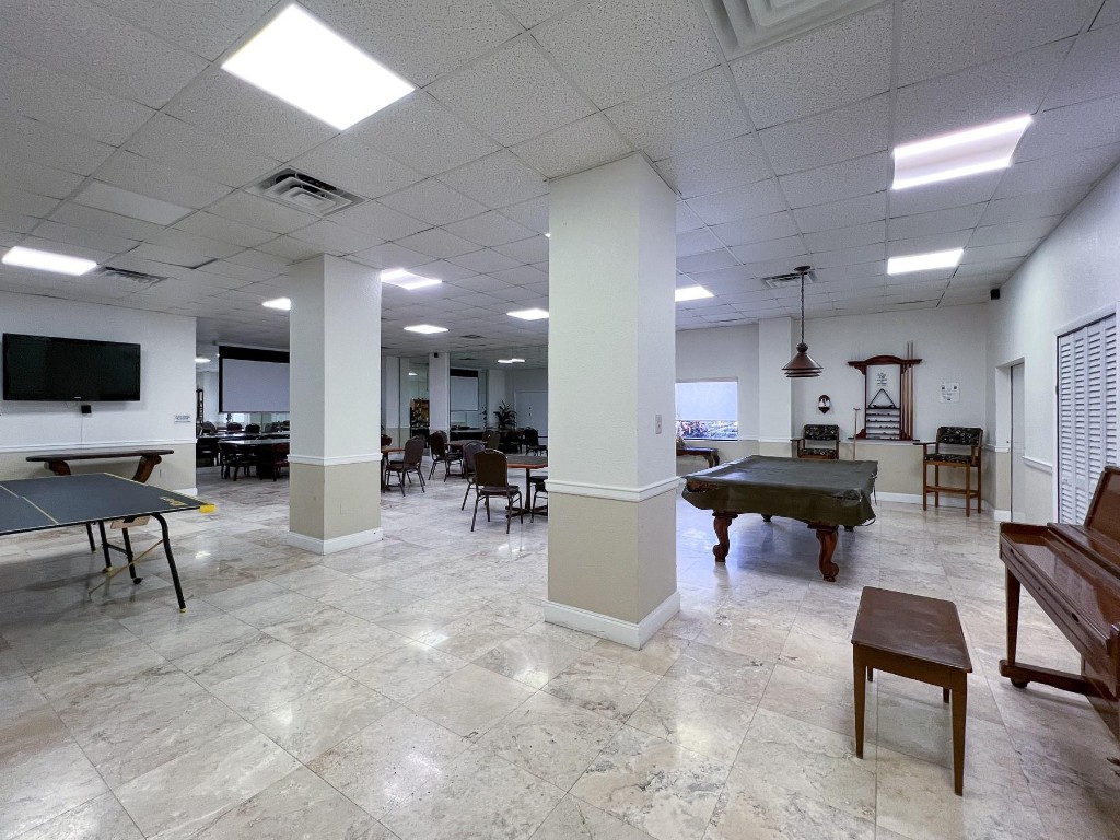 The Alexander Towers Cond - Residential Lease