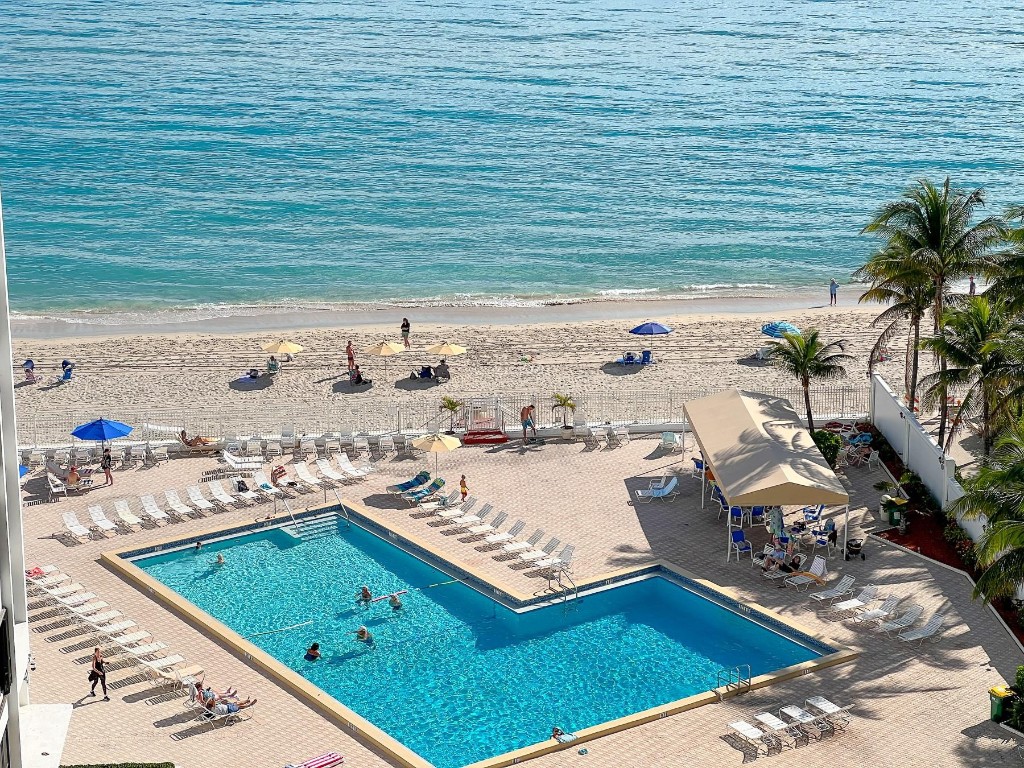 The Alexander Towers Cond - Residential Lease