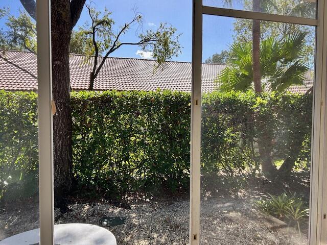 FLORAL LAKES - Residential