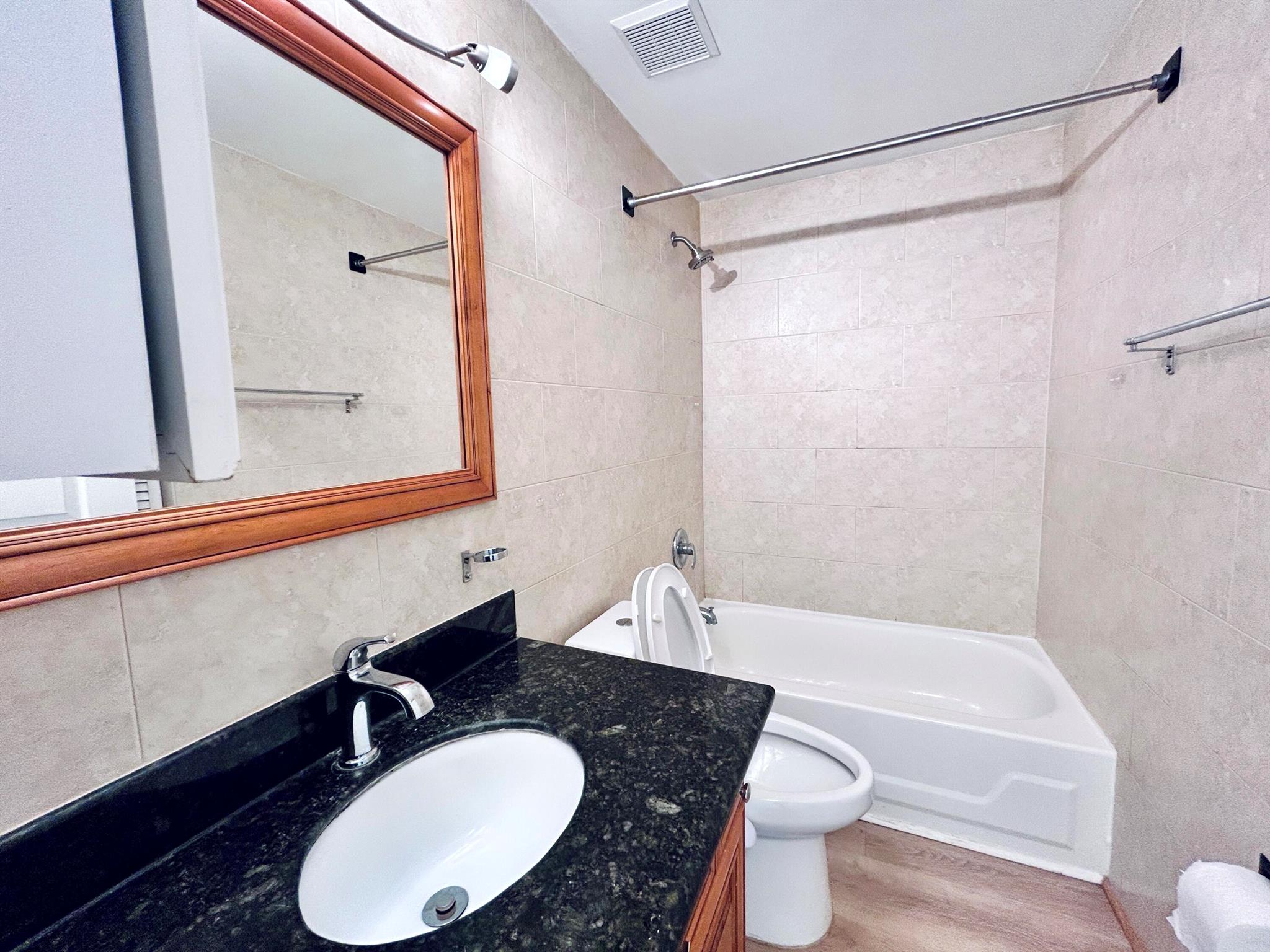 SOUTHGATE VILLAS CONDO - Residential Lease
