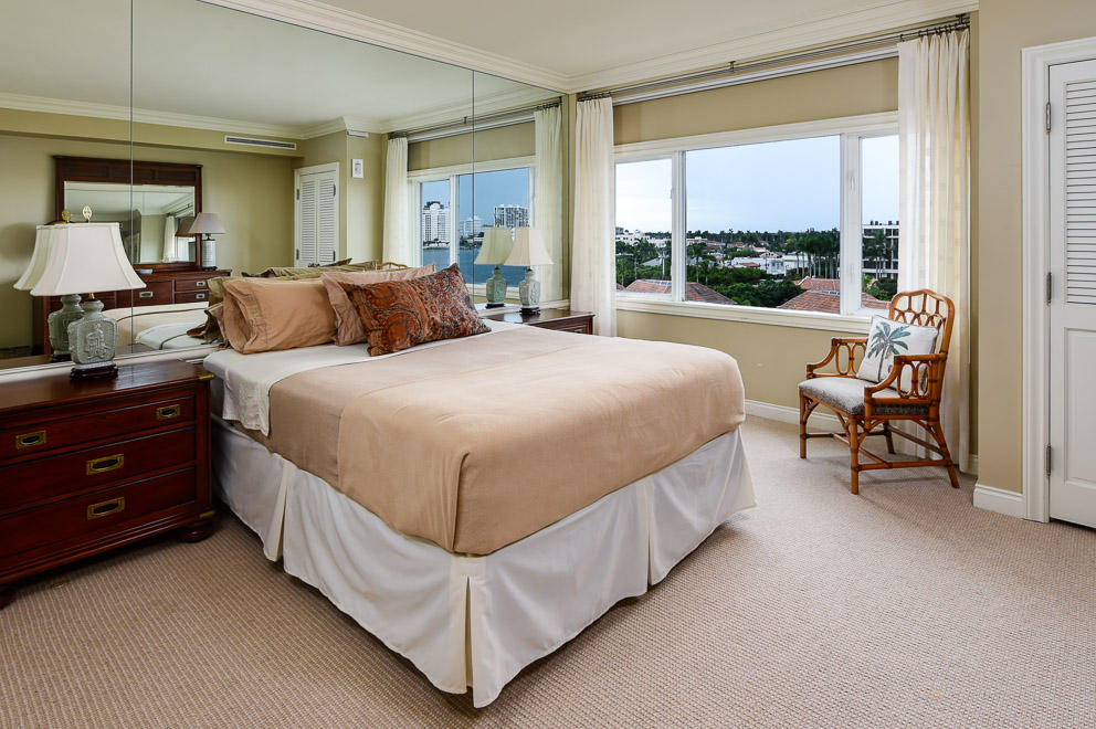 LAKE TOWERS CONDO - Residential