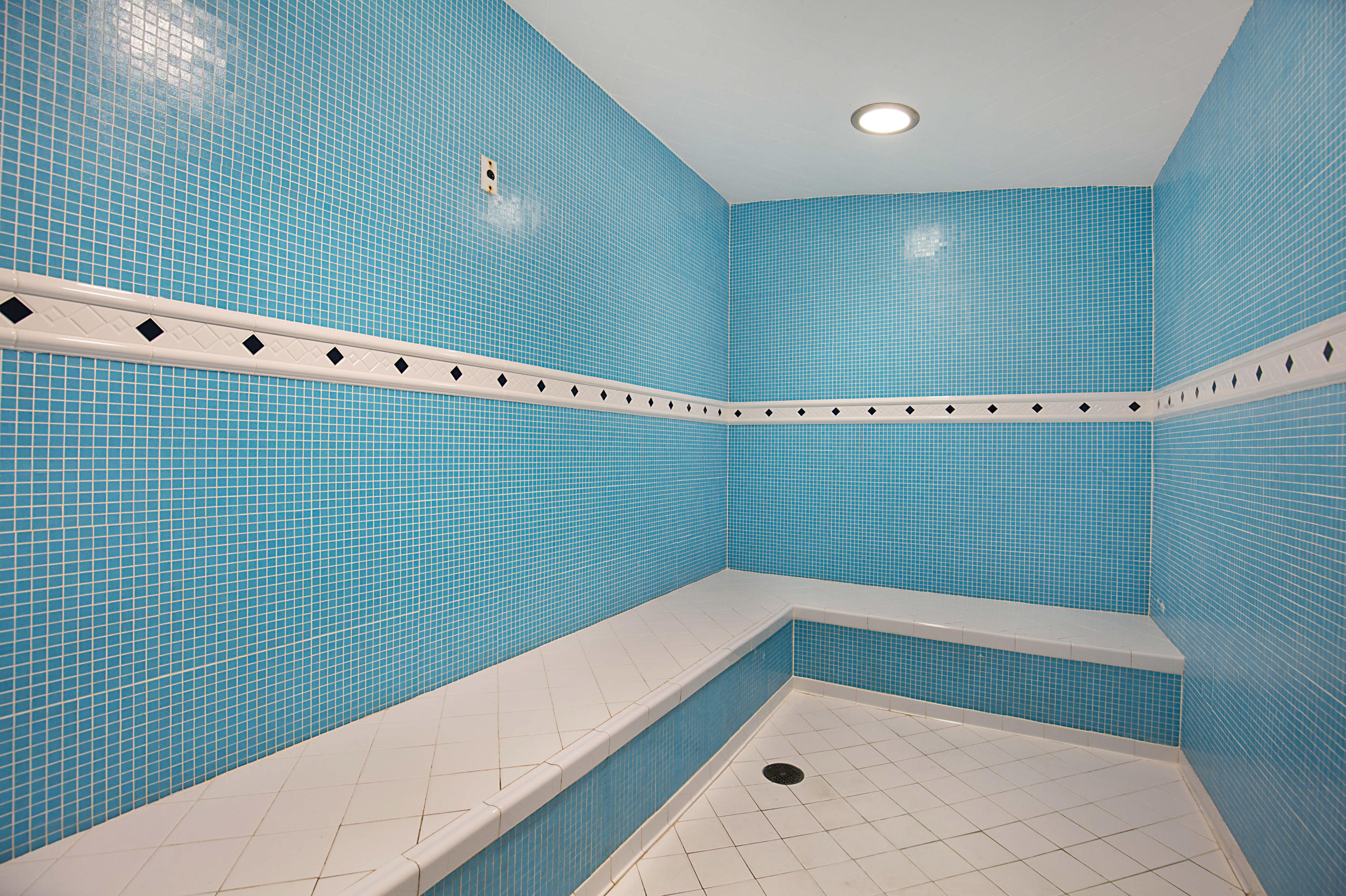 MARINA GRANDE RIVIERA BEACH CONDO - Residential