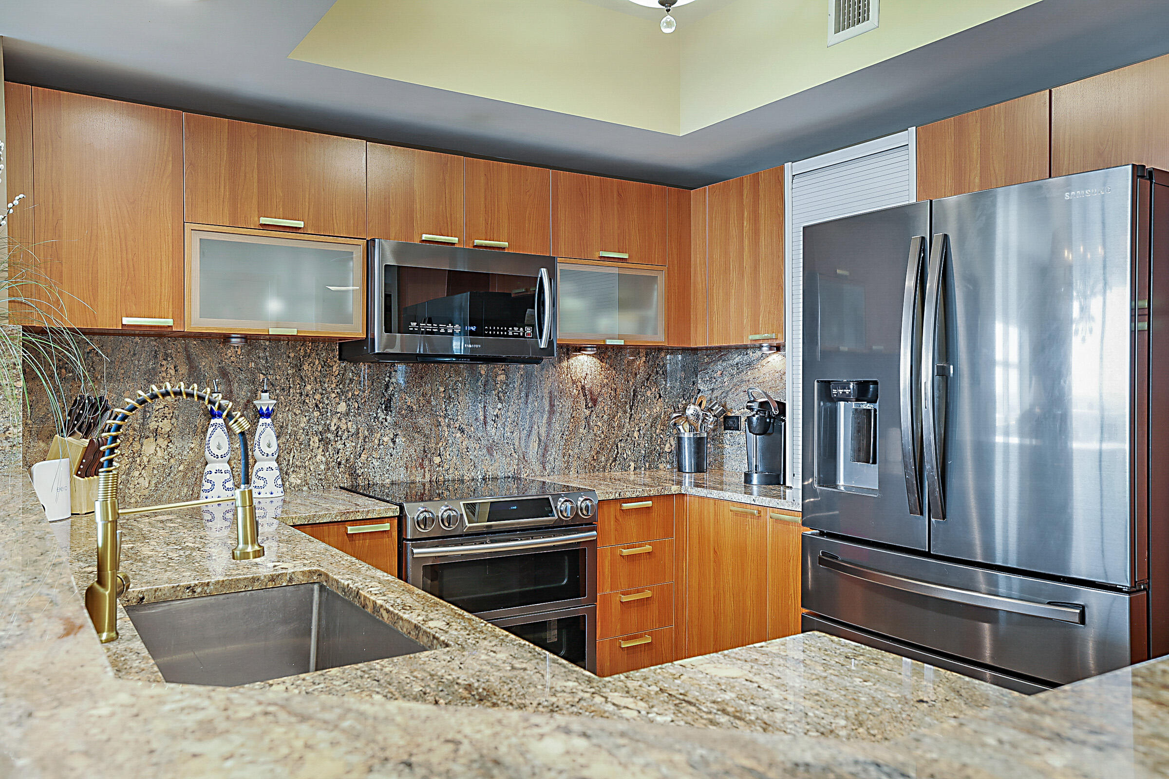 MARINA GRANDE RIVIERA BEACH CONDO - Residential