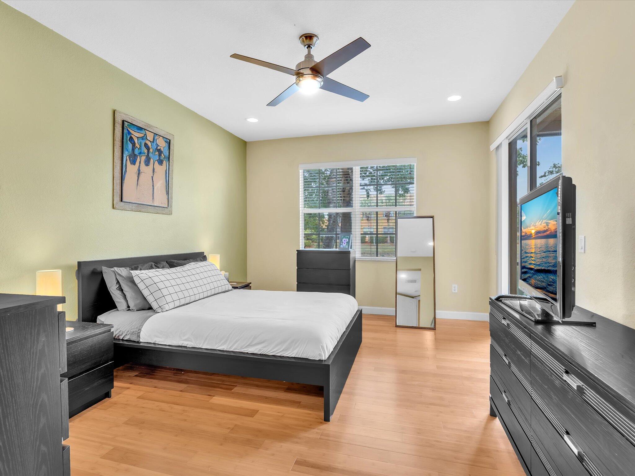 CYPRESS POINTE I AT HERON BAY - Residential