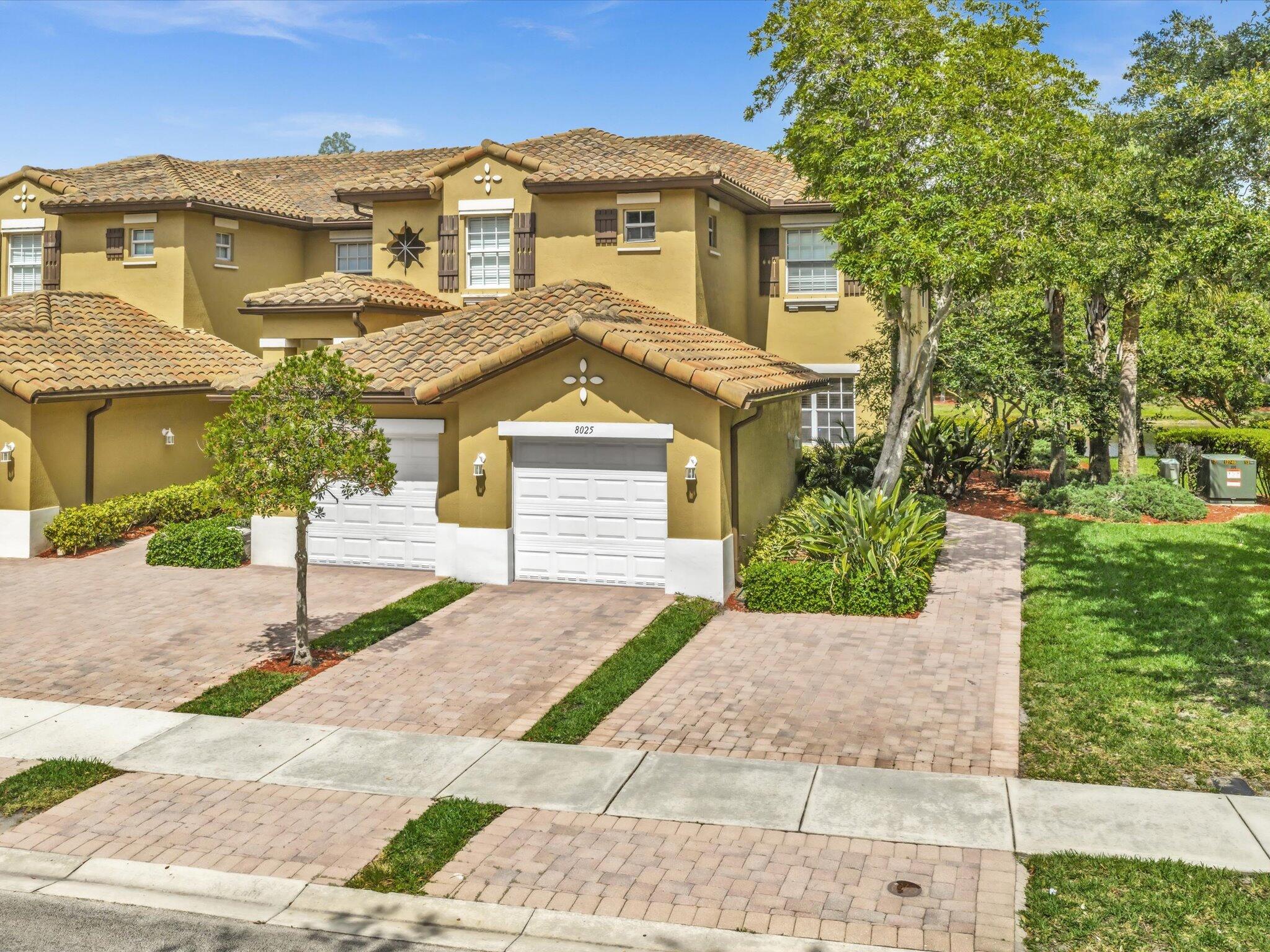 CYPRESS POINTE I AT HERON BAY - Residential