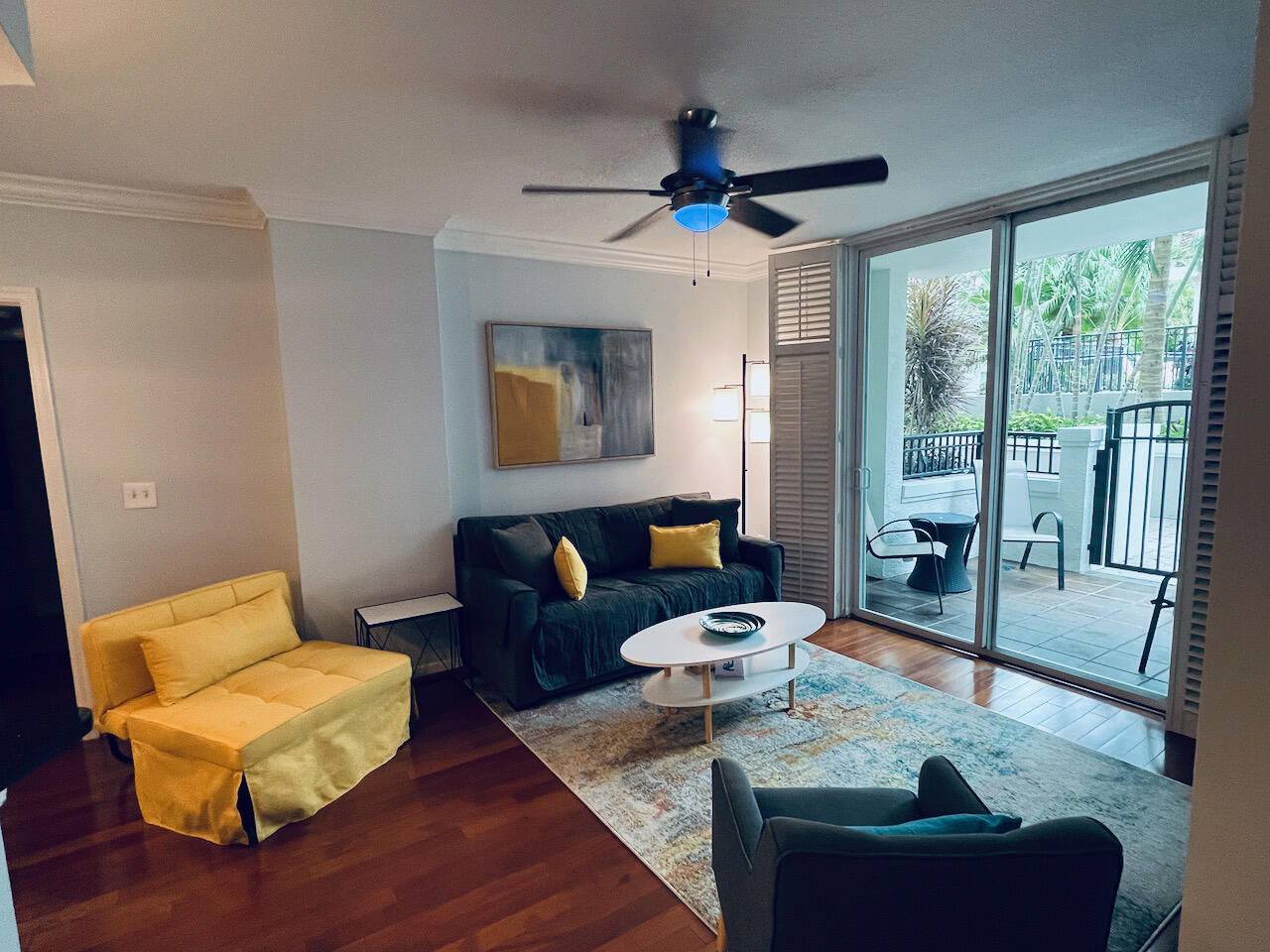 600 S Dixie Highway 522