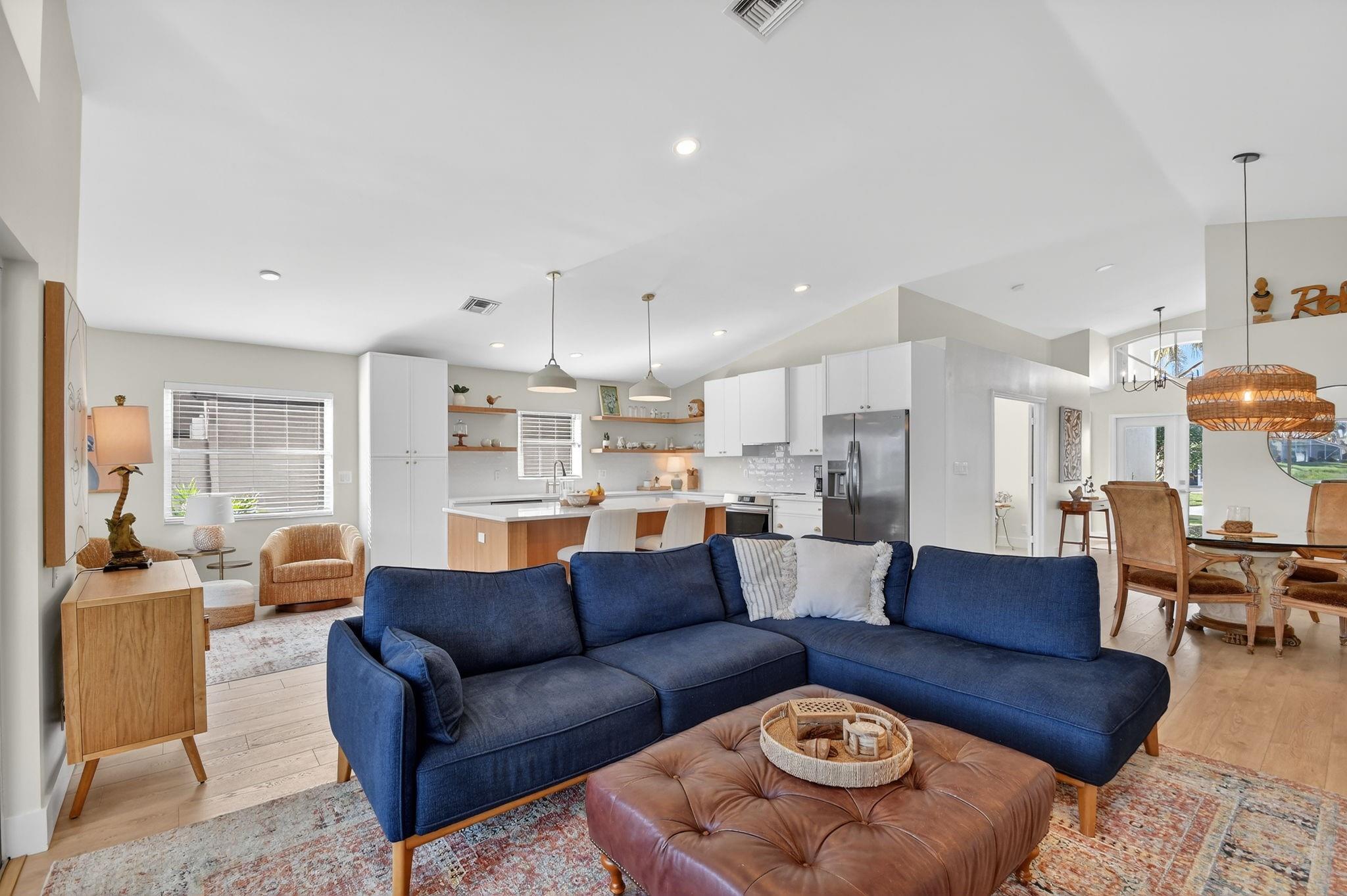 CASCADES - WATERFORD - Residential