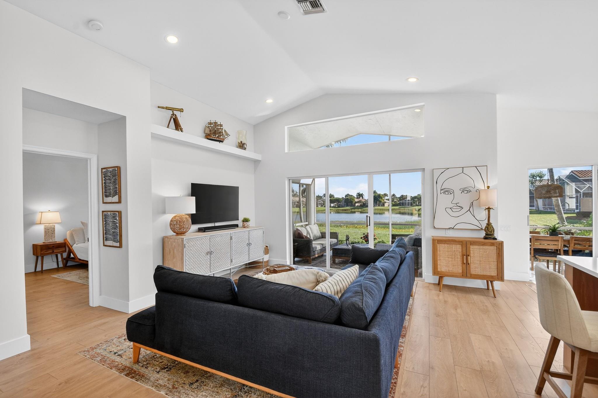 CASCADES - WATERFORD - Residential