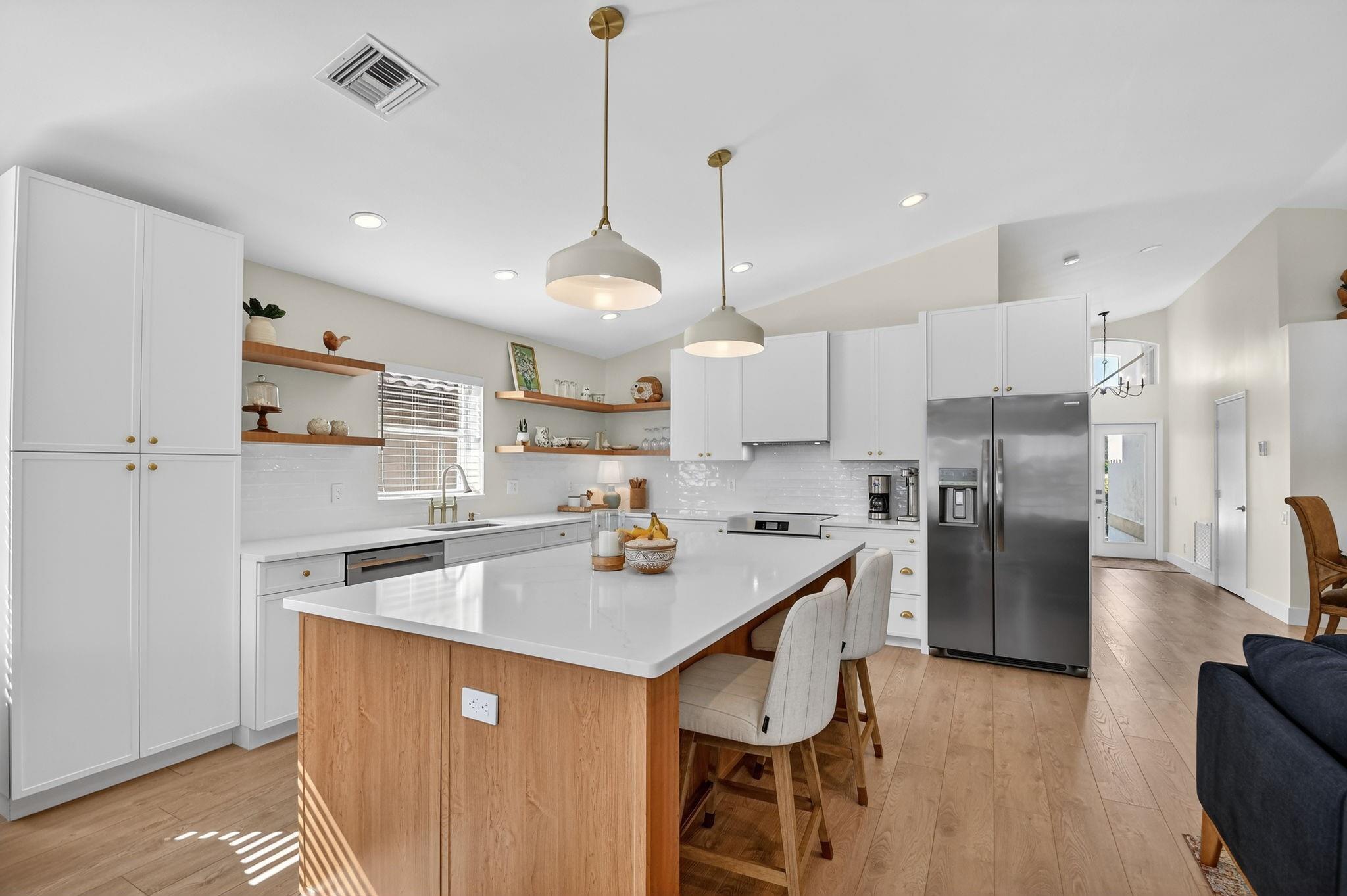 CASCADES - WATERFORD - Residential