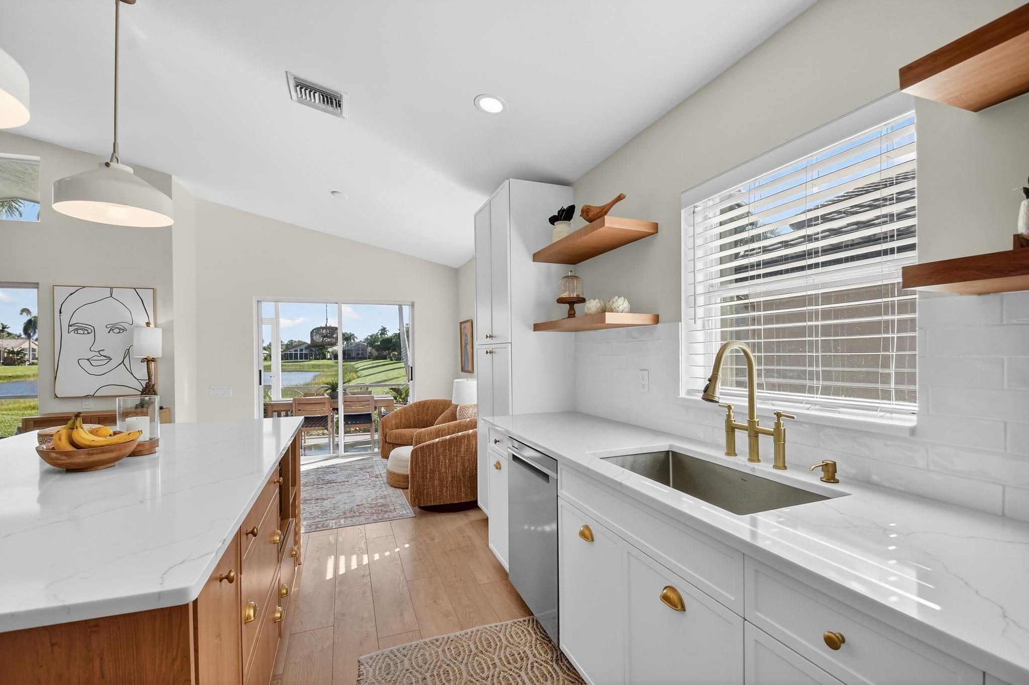 CASCADES - WATERFORD - Residential