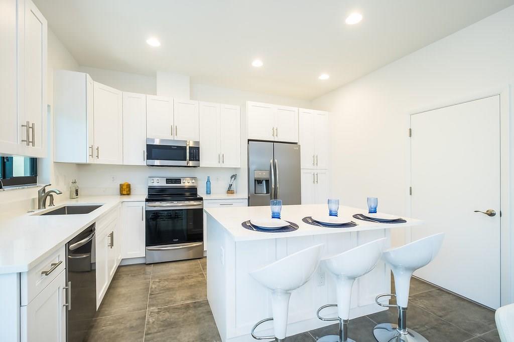 Photo of 1036 NE 33rd Street #1036, Oakland Park, FL 33334 (MLS # B26044880)