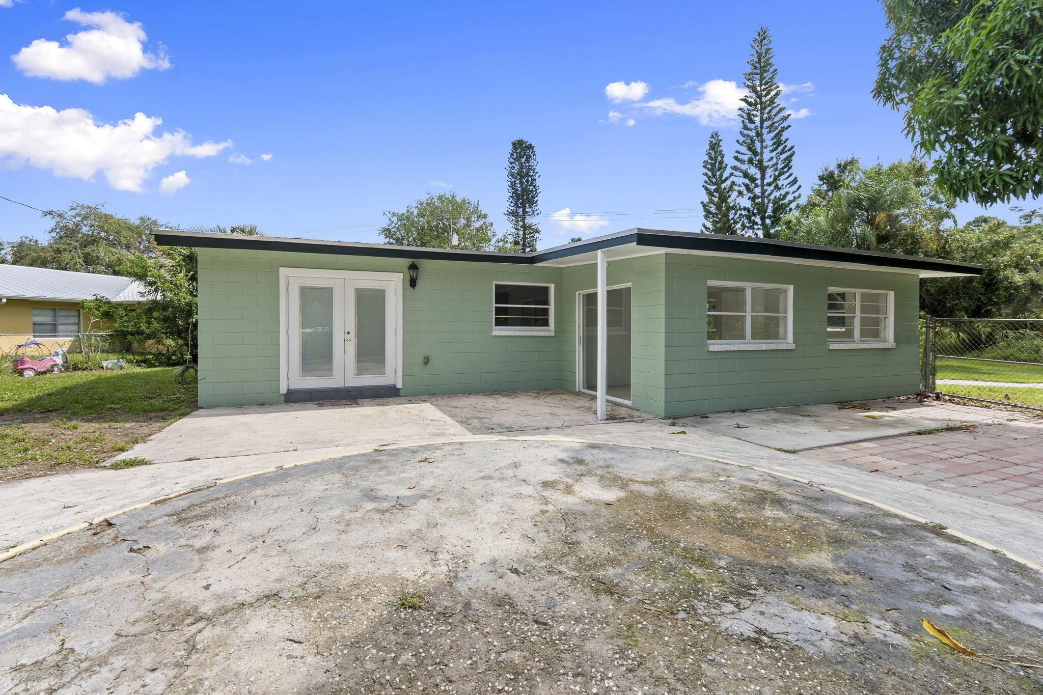 ST JAMES PARK - Residential