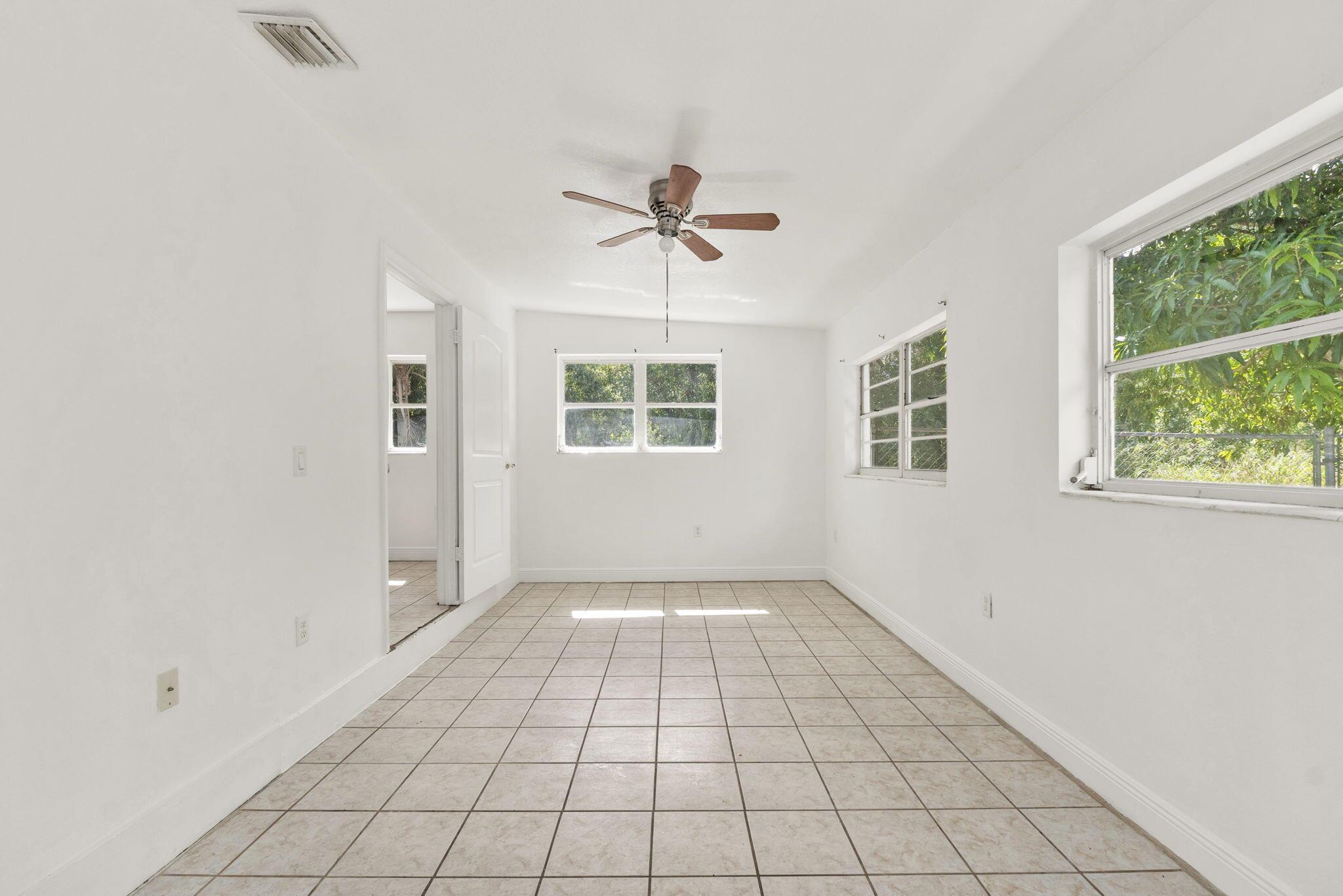 ST JAMES PARK - Residential