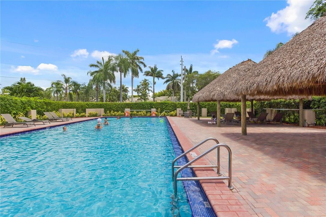 PATIO VILLAS - Residential