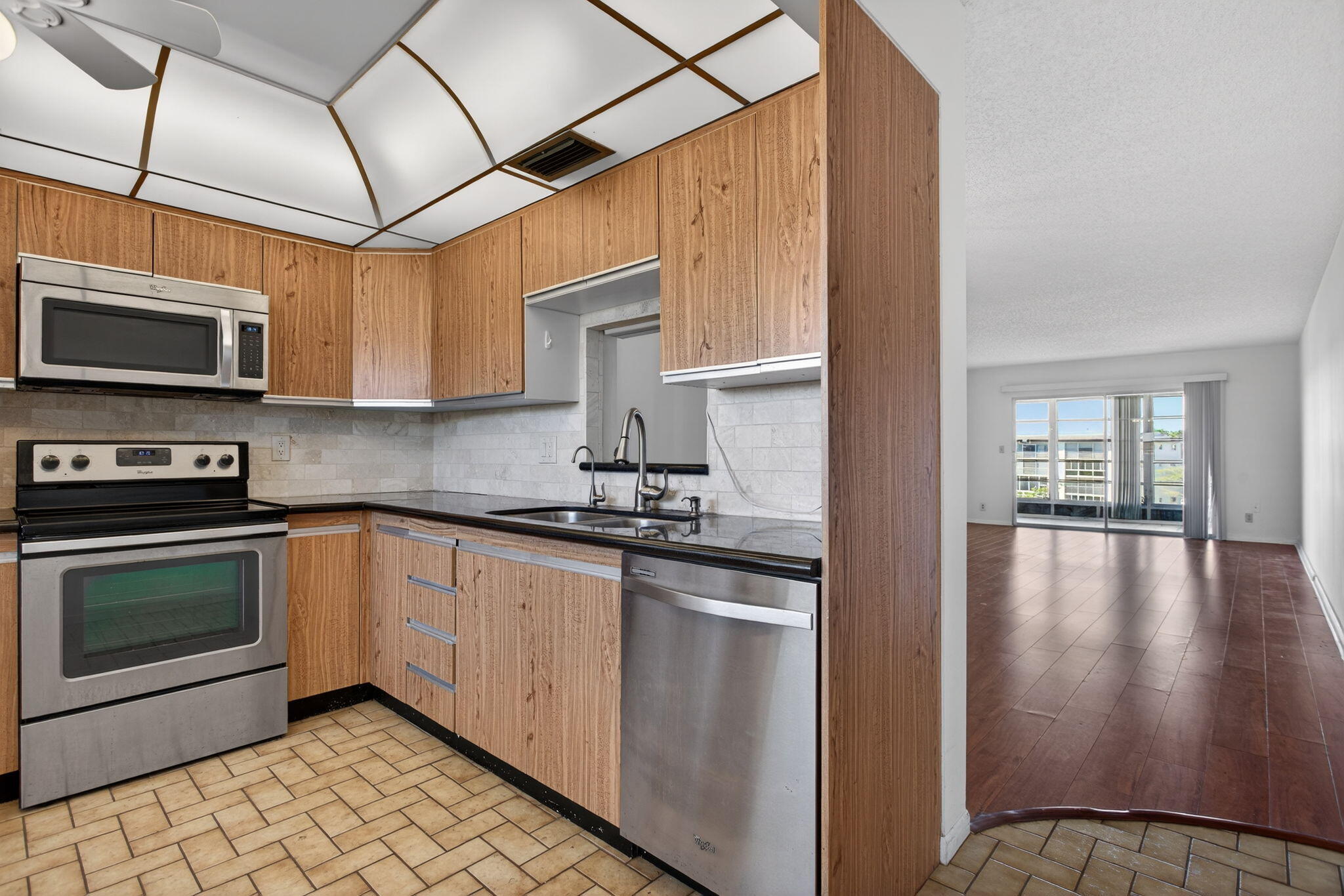 3203 Portofino Point L4