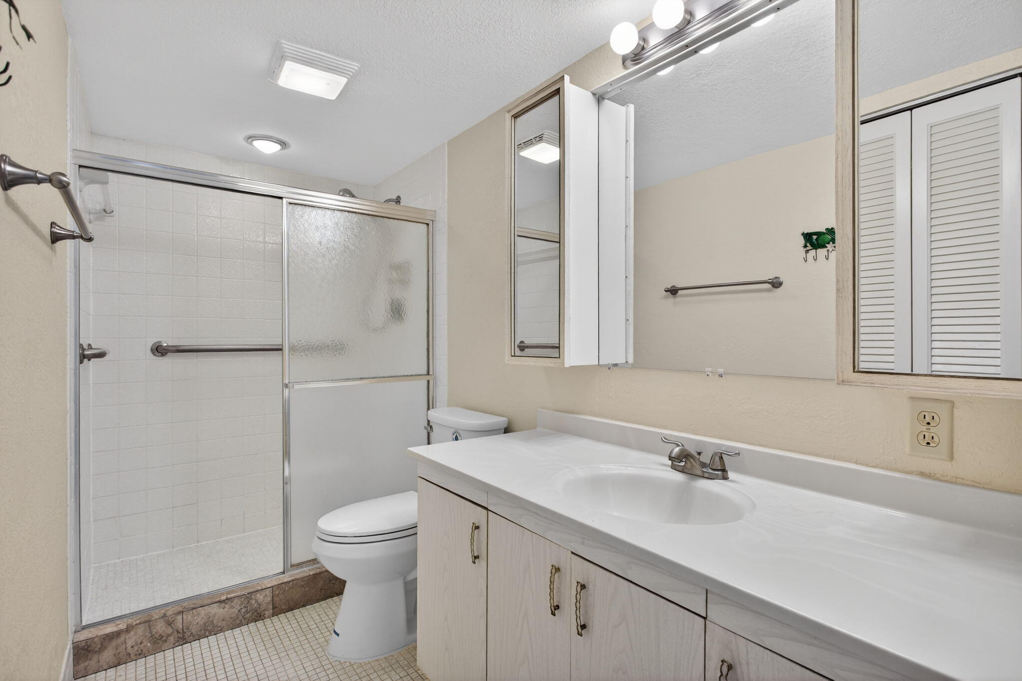 PORTOFINO VILLAGE 2-E CONDO - Residential