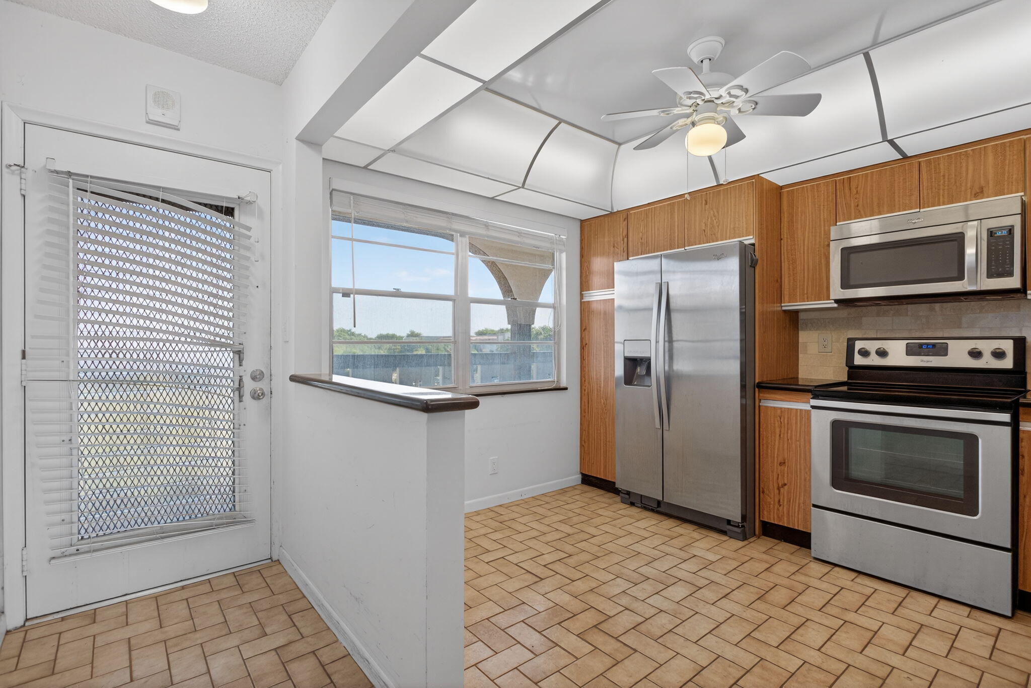 3203 Portofino Point L4