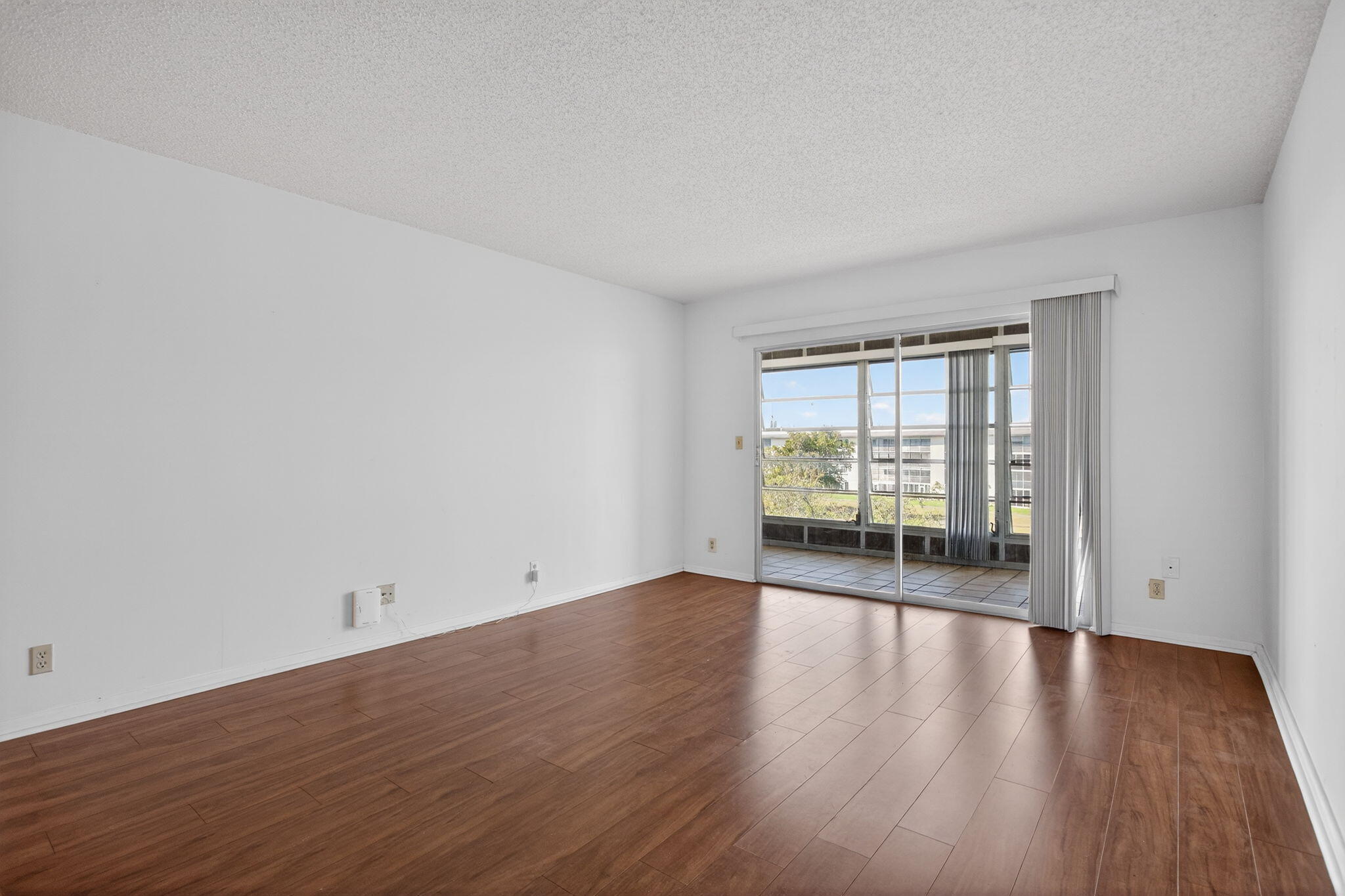 PORTOFINO VILLAGE 2-E CONDO - Residential